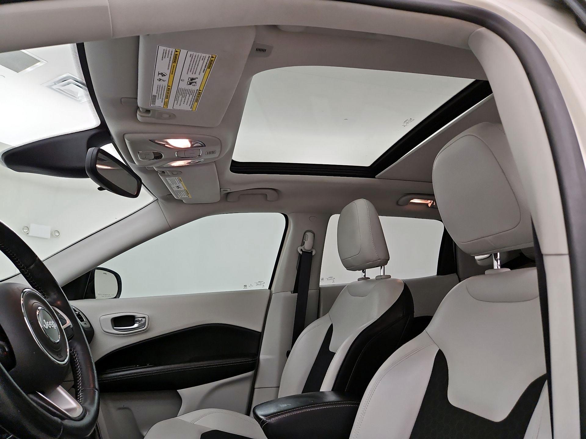 Thumbnail: 2019 Jeep Compass - 20