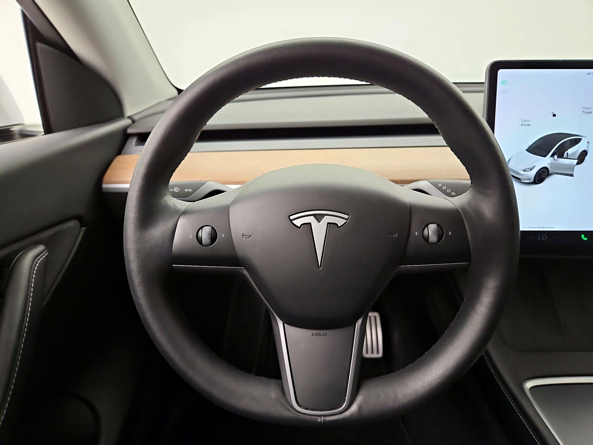 Thumbnail: 2022 Tesla Model Y - 10