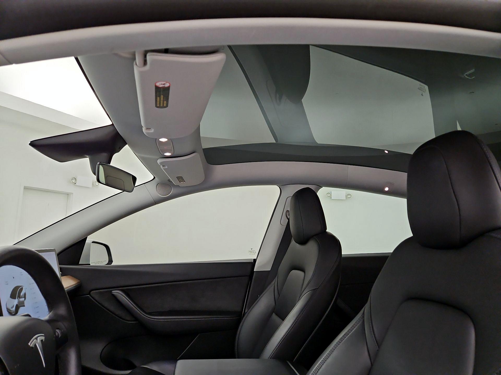 Thumbnail: 2022 Tesla Model Y - 20