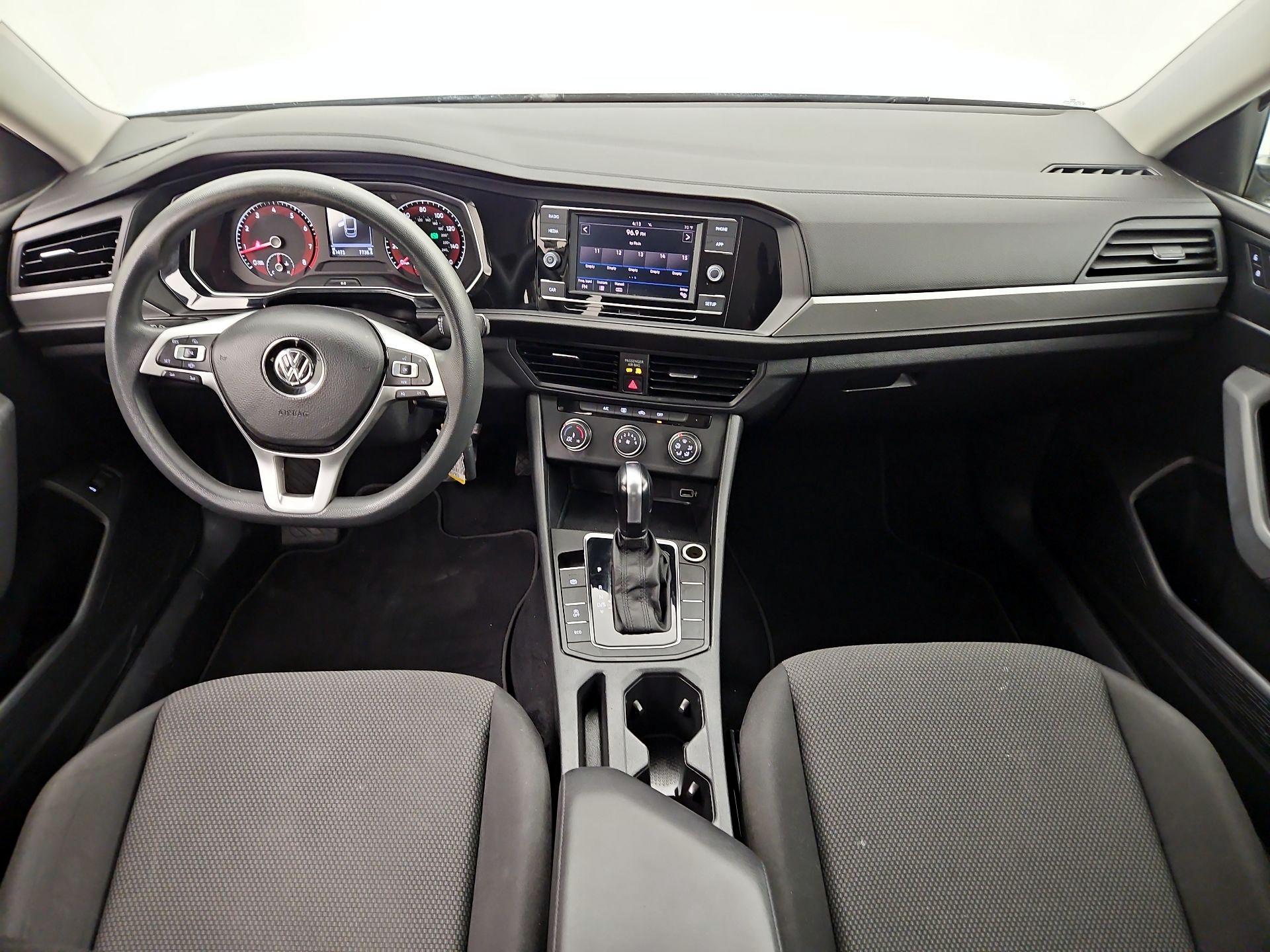 Thumbnail: 2019 Volkswagen Jetta - 9