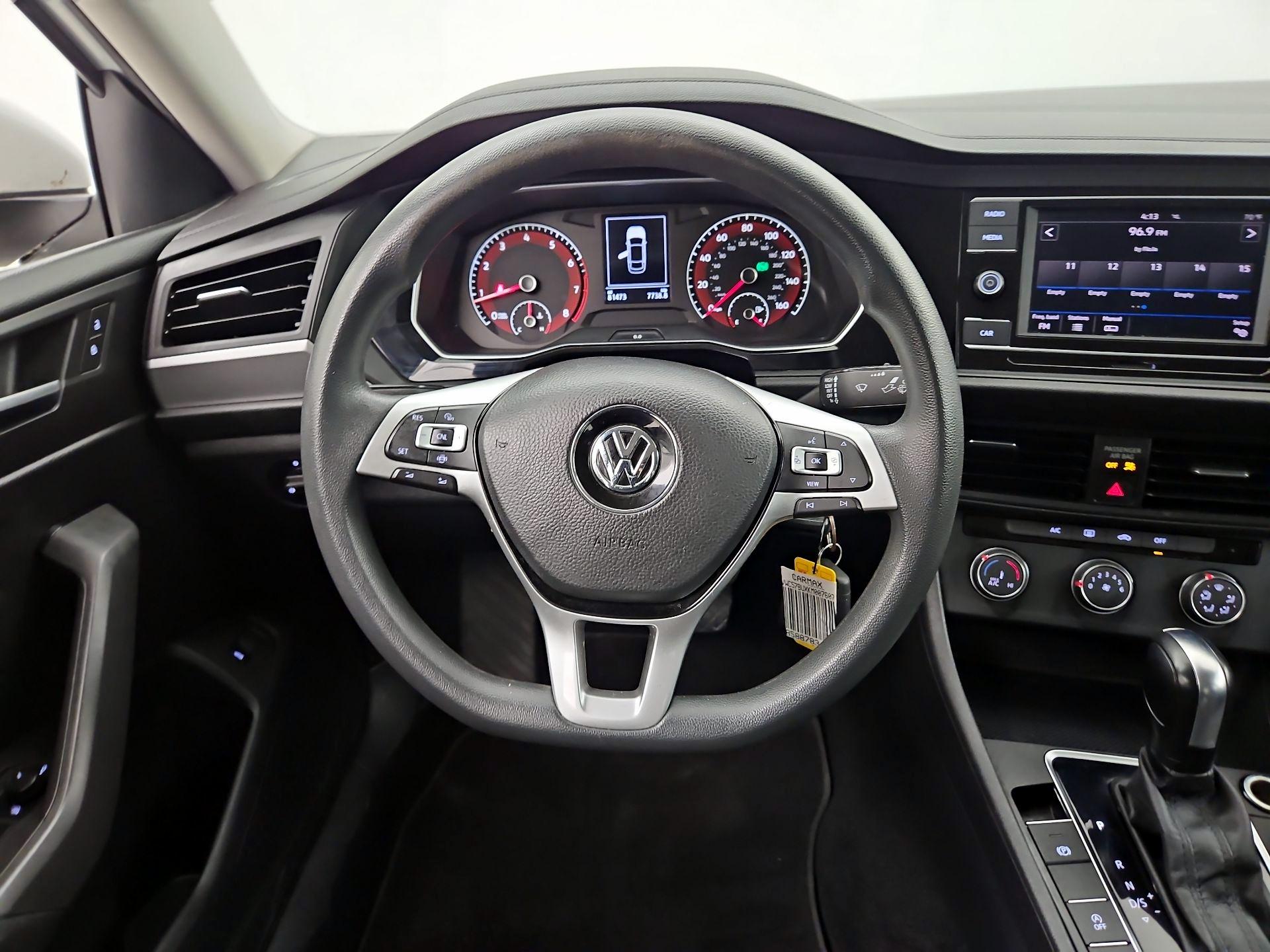 Thumbnail: 2019 Volkswagen Jetta - 10