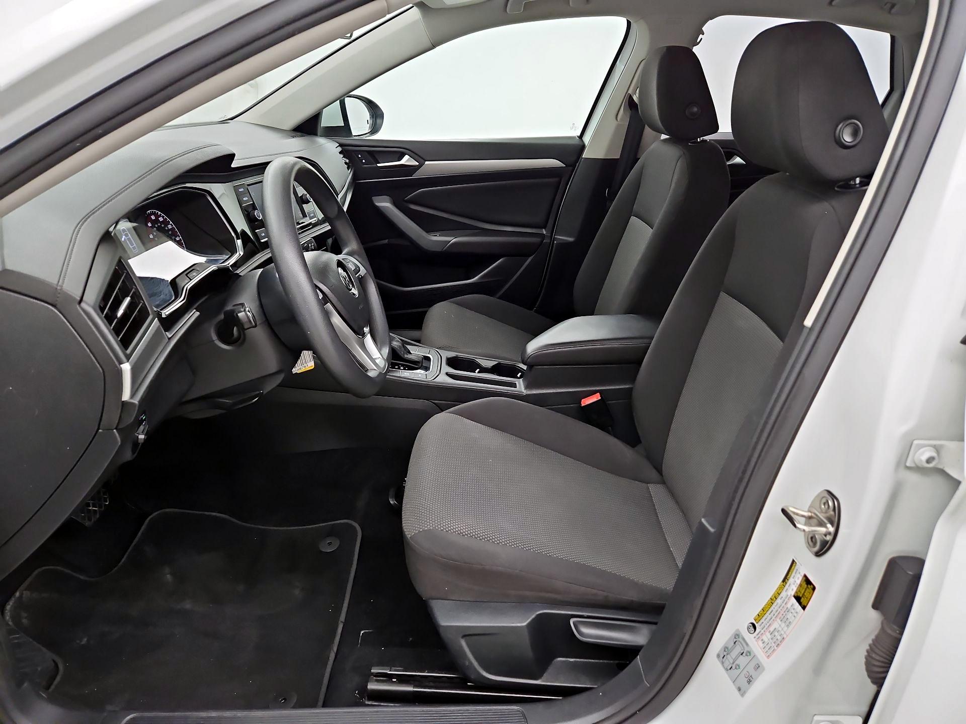 Thumbnail: 2019 Volkswagen Jetta - 11