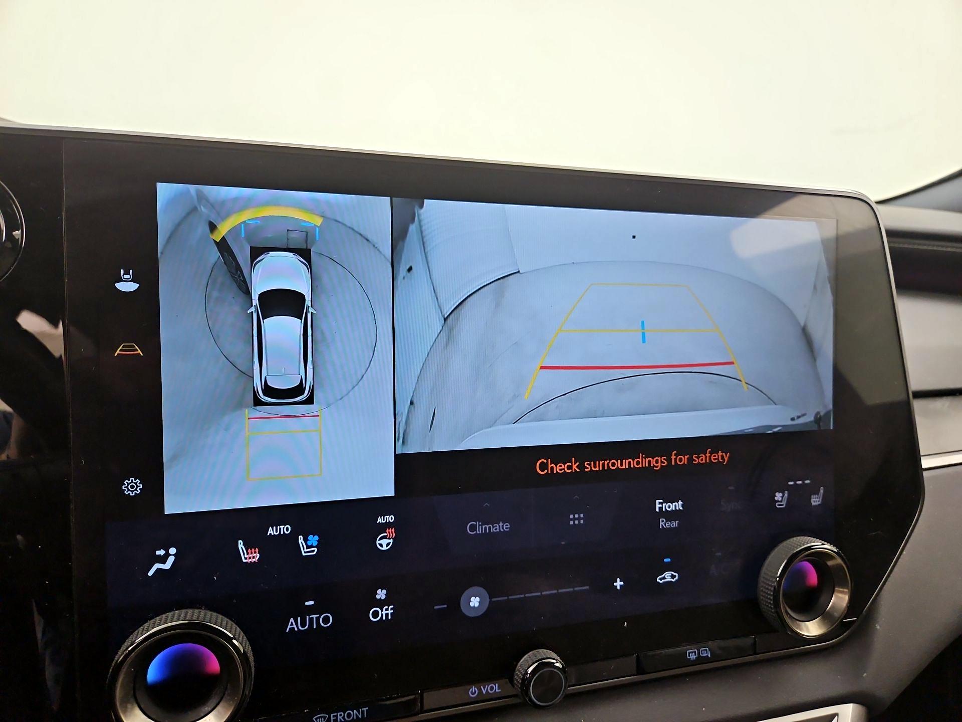 Thumbnail: 2023 Lexus RX - 15