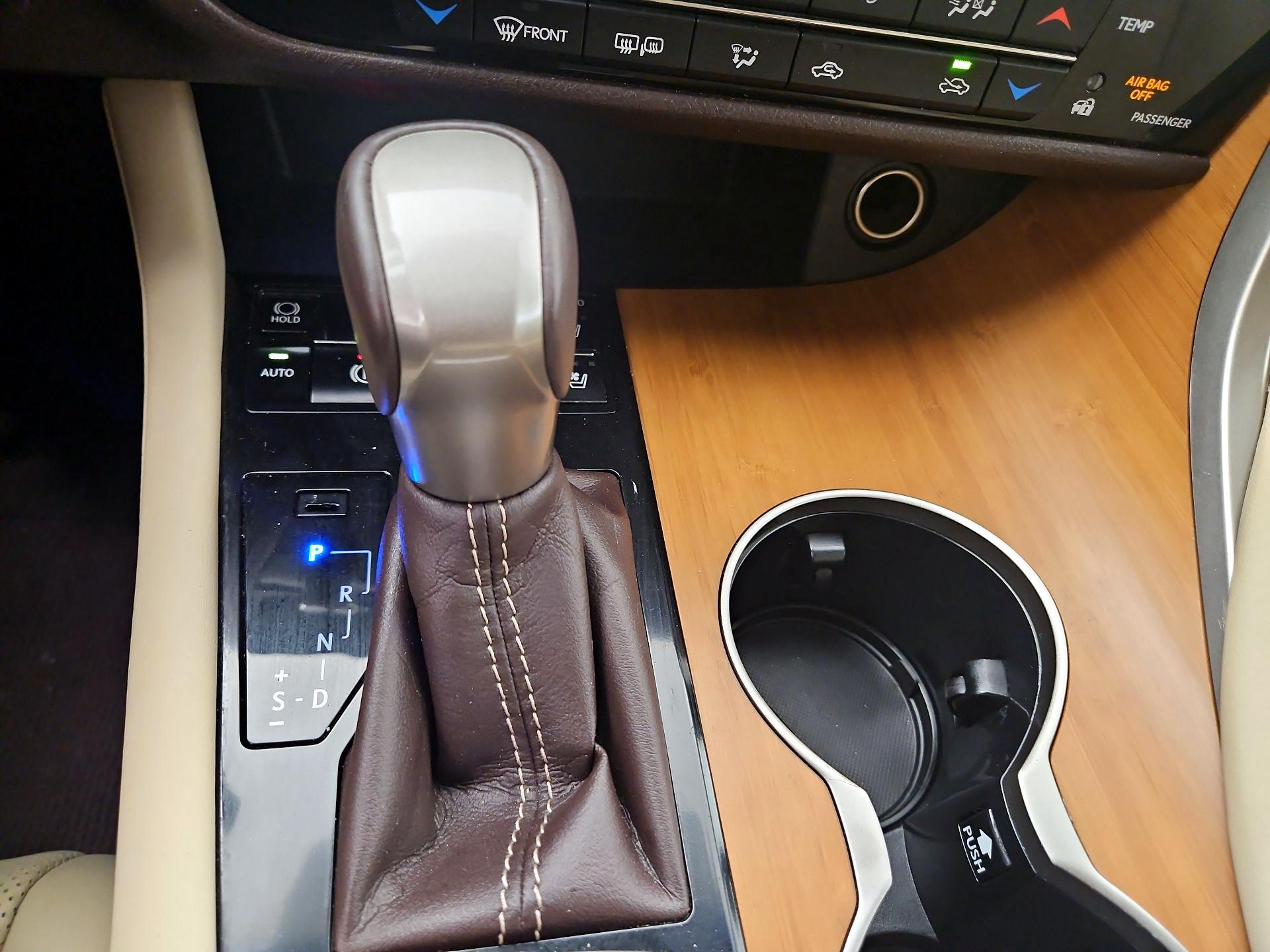 Thumbnail: 2016 Lexus RX - 17