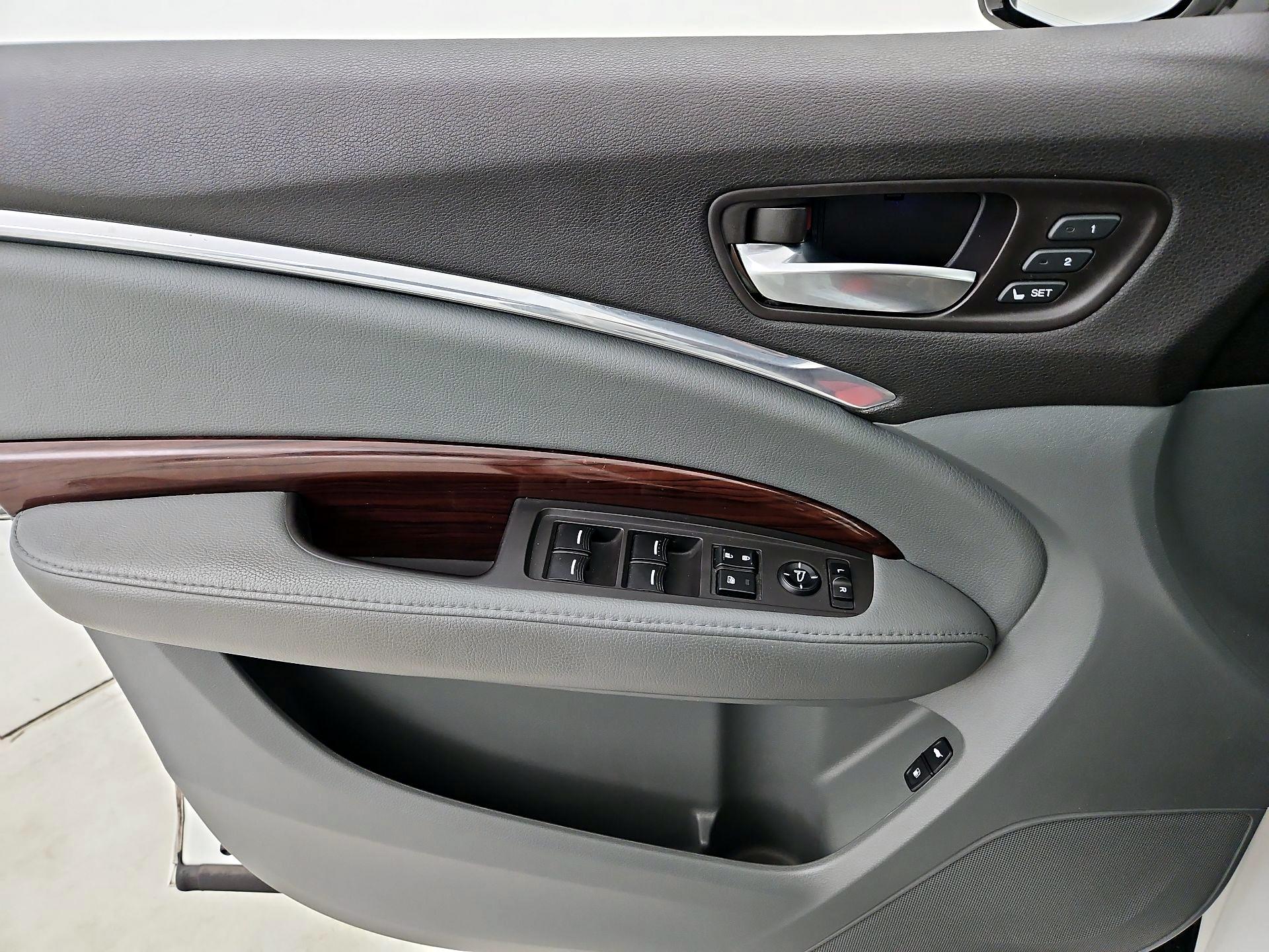 Thumbnail: 2015 Acura MDX - 12