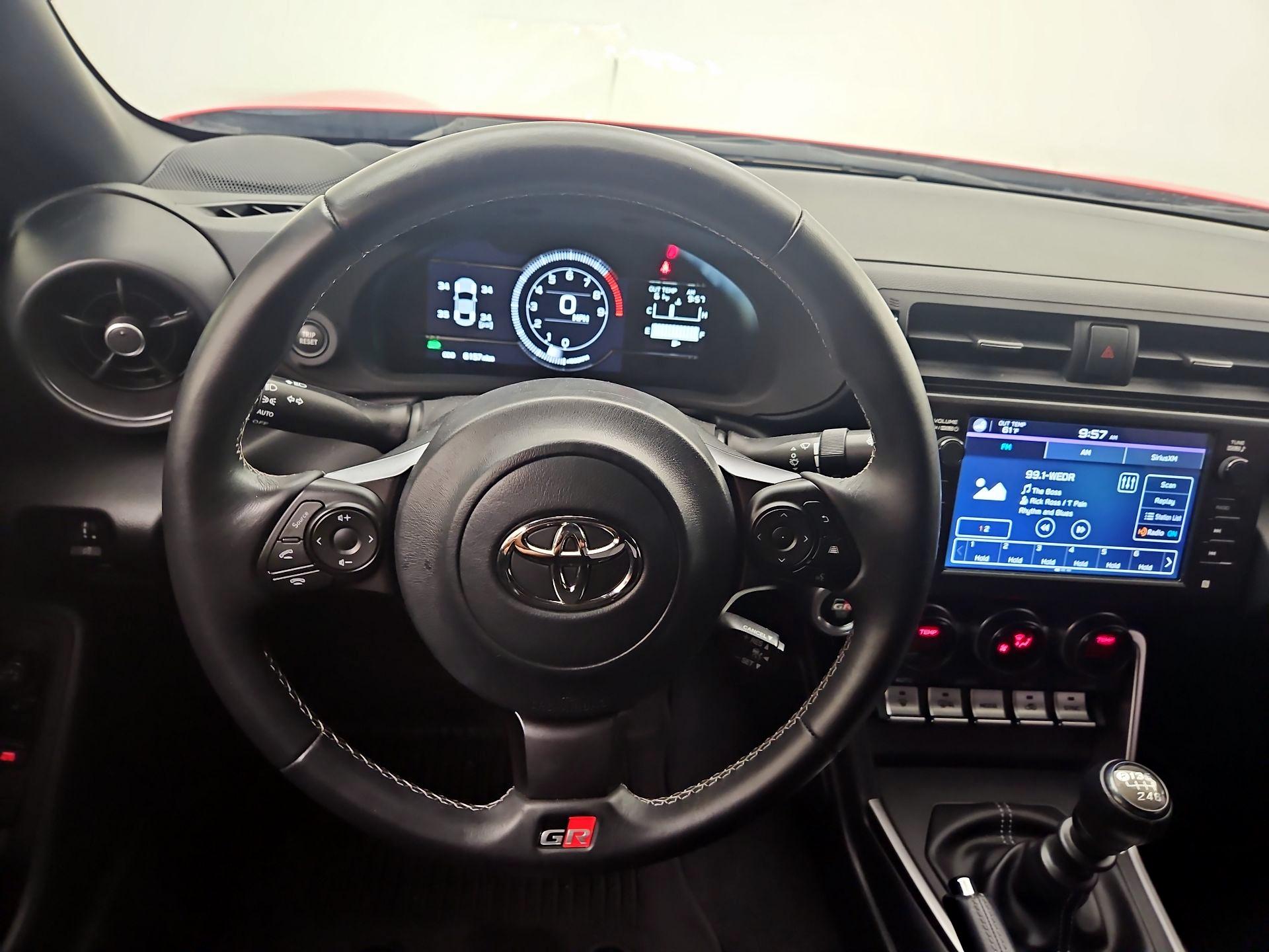 Thumbnail: 2025 Toyota GR86 - 10