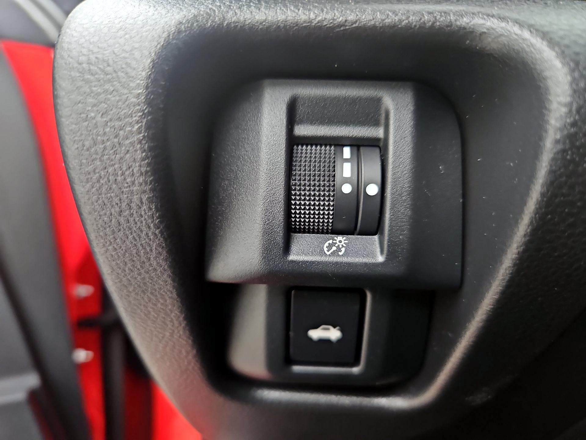 Thumbnail: 2025 Toyota GR86 - 13