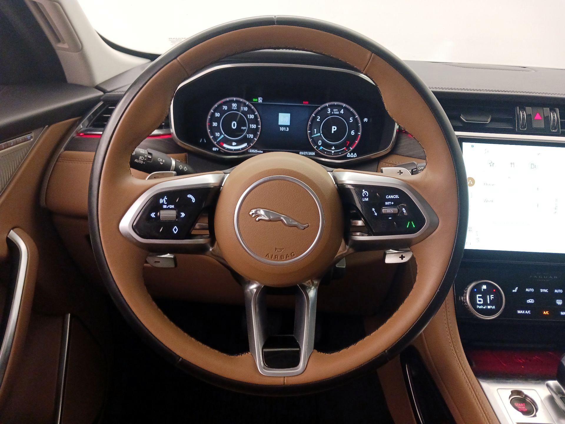 Thumbnail: 2023 Jaguar F-Pace - 10