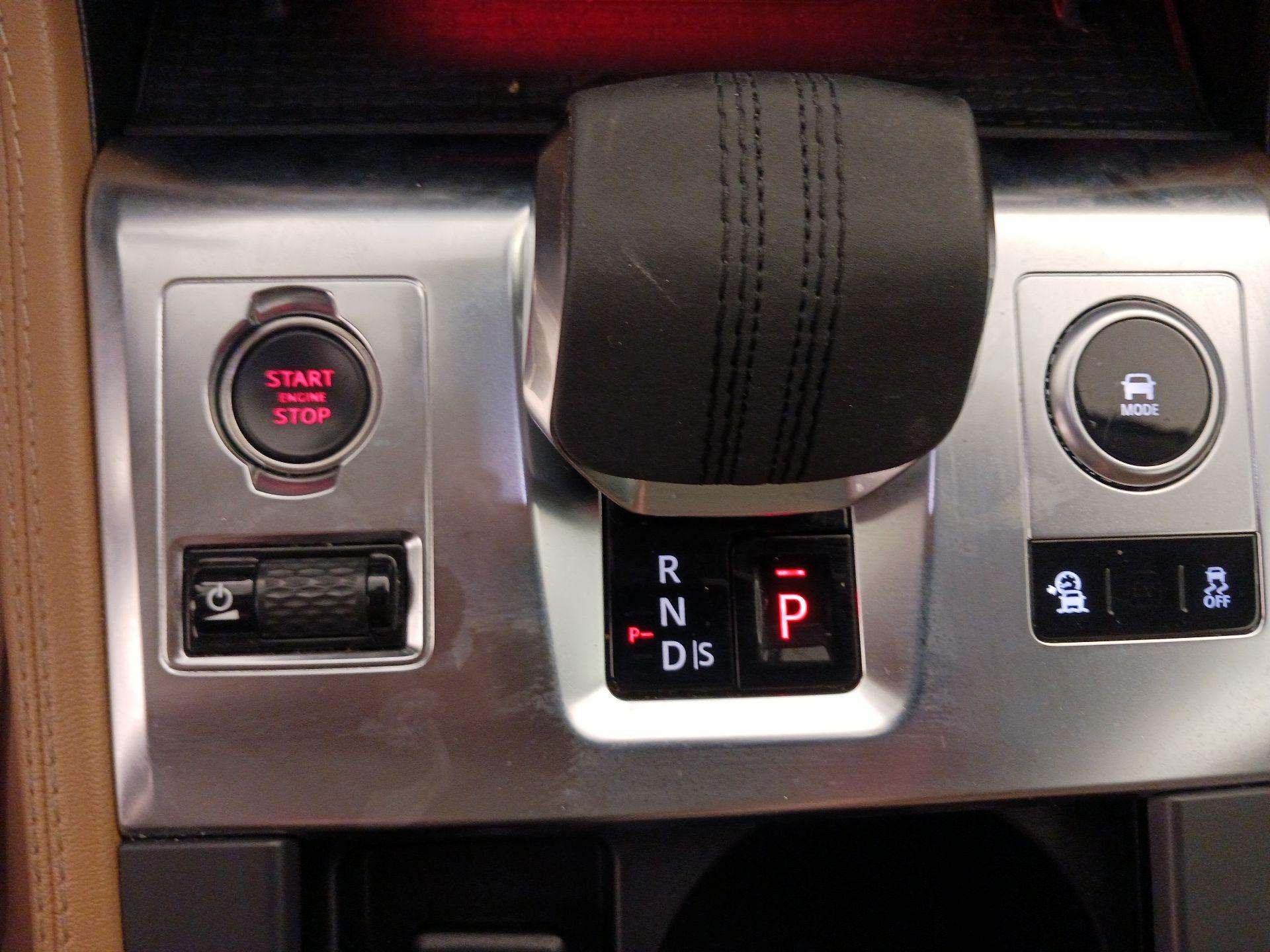 Thumbnail: 2023 Jaguar F-Pace - 18