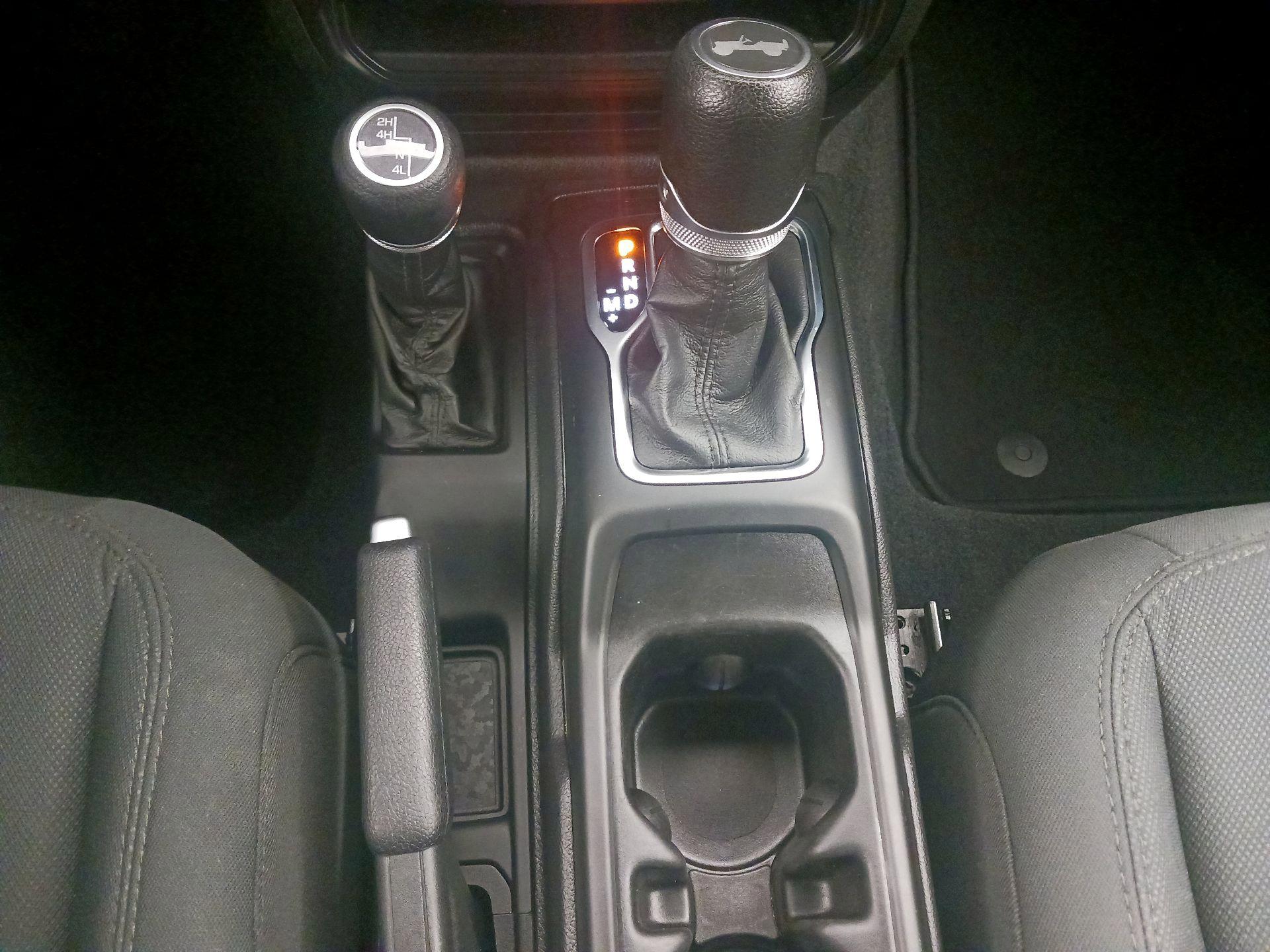 Thumbnail: 2022 Jeep Wrangler - 17