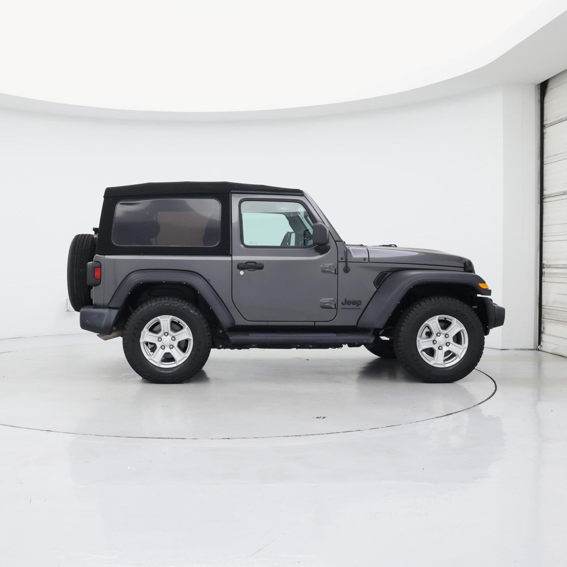 Thumbnail: 2022 Jeep Wrangler - 7