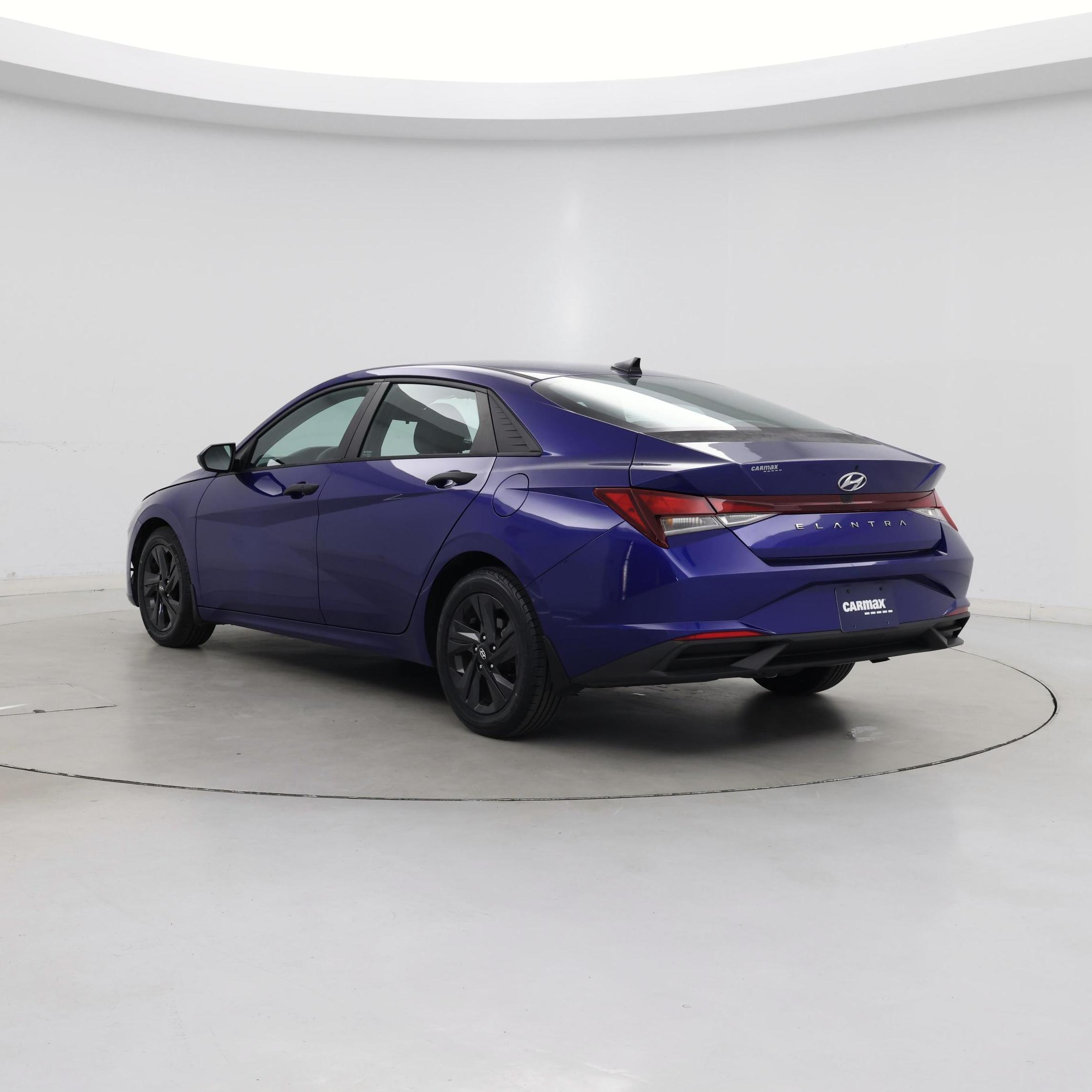 Thumbnail: 2022 Hyundai Elantra - 2