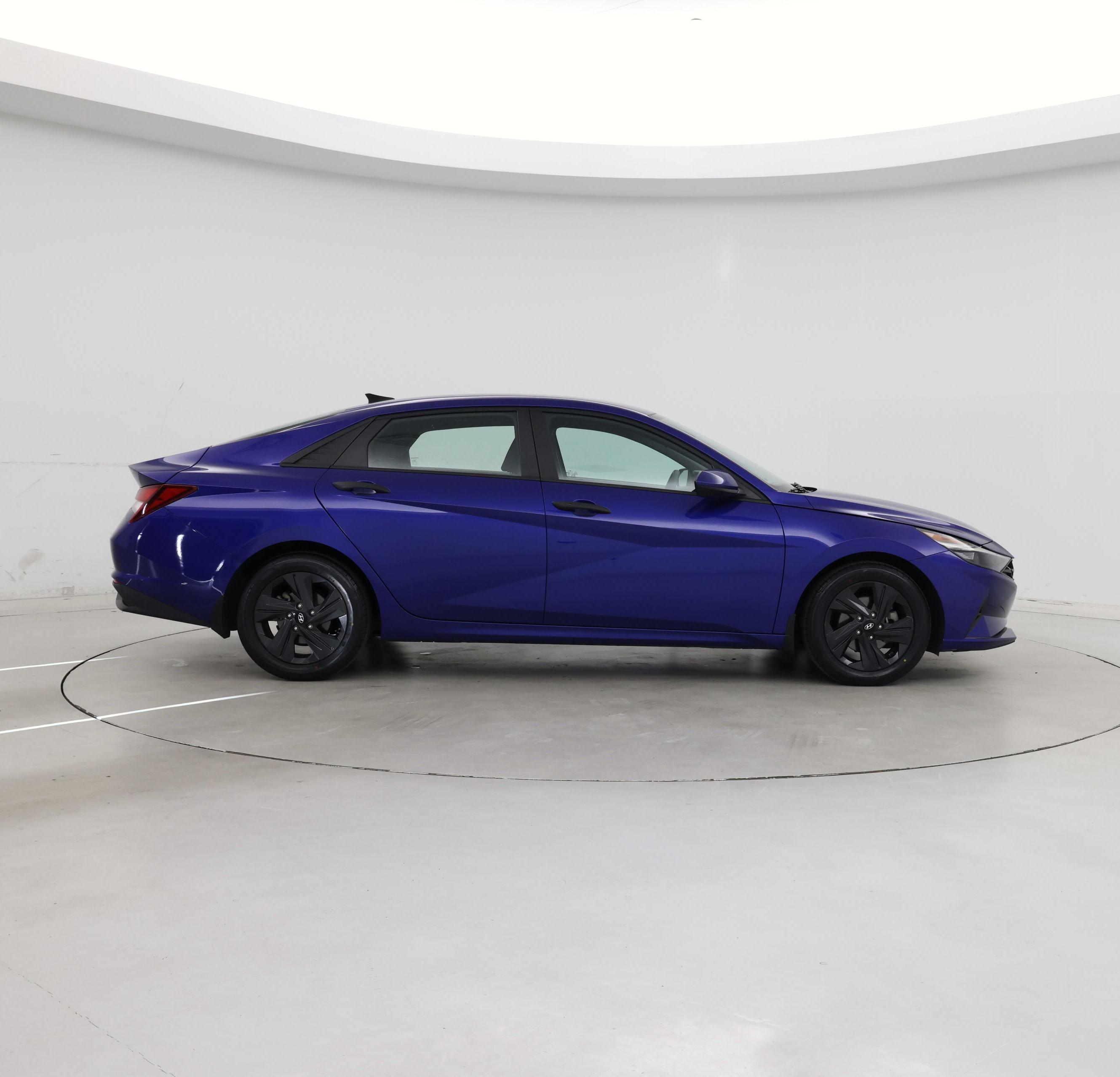 Thumbnail: 2022 Hyundai Elantra - 7