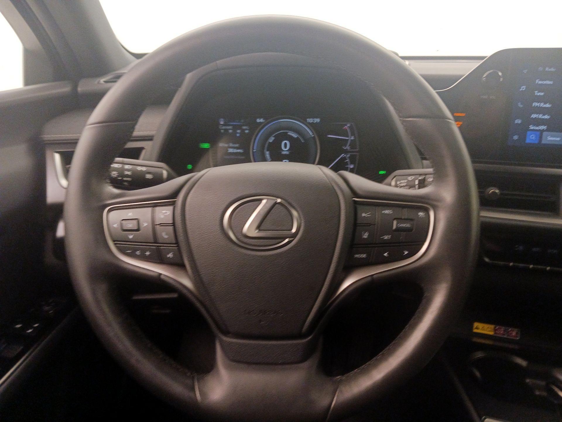 Thumbnail: 2024 Lexus UX - 10