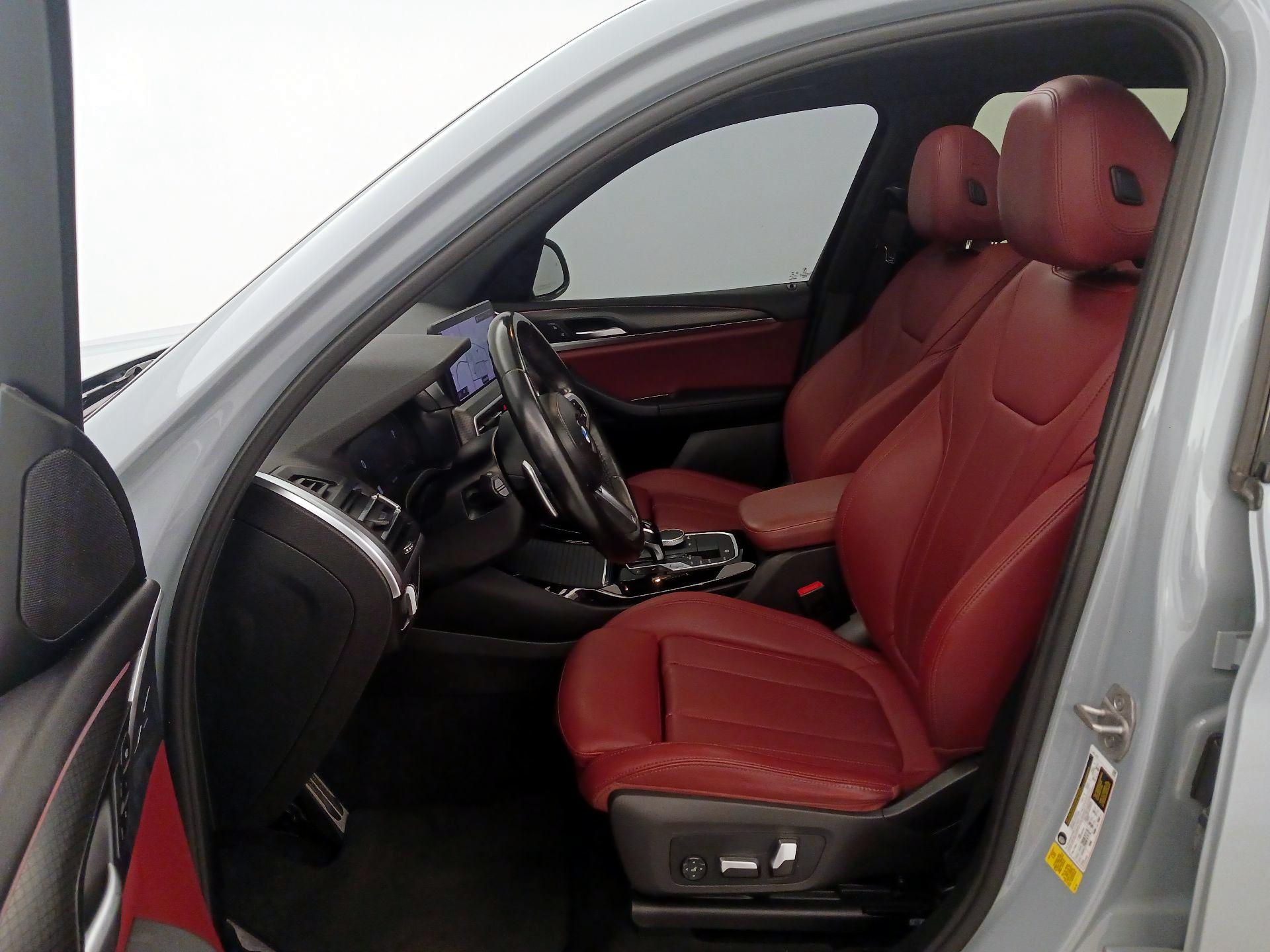 Thumbnail: 2022 BMW X3 - 11