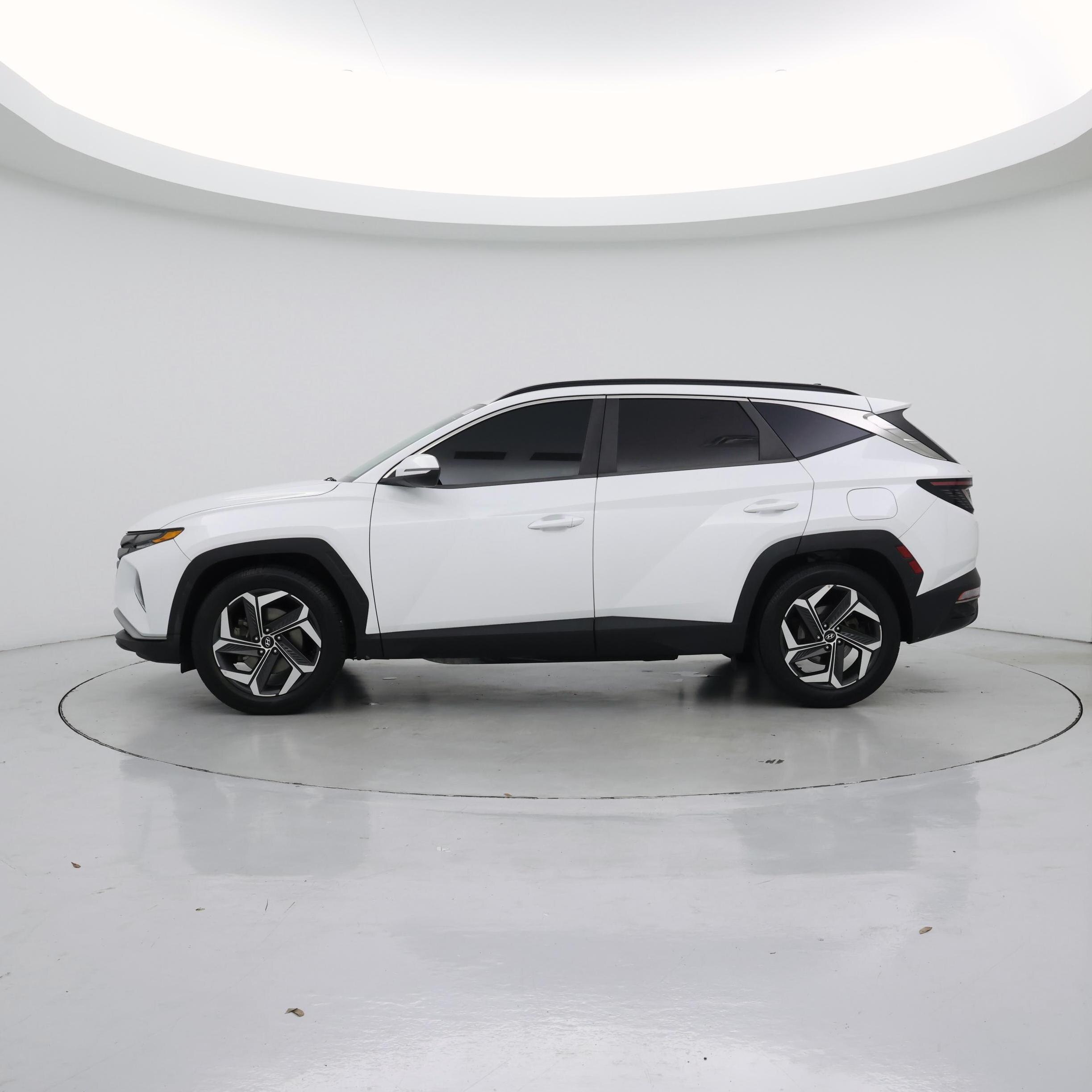 Thumbnail: 2022 Hyundai Tucson - 3