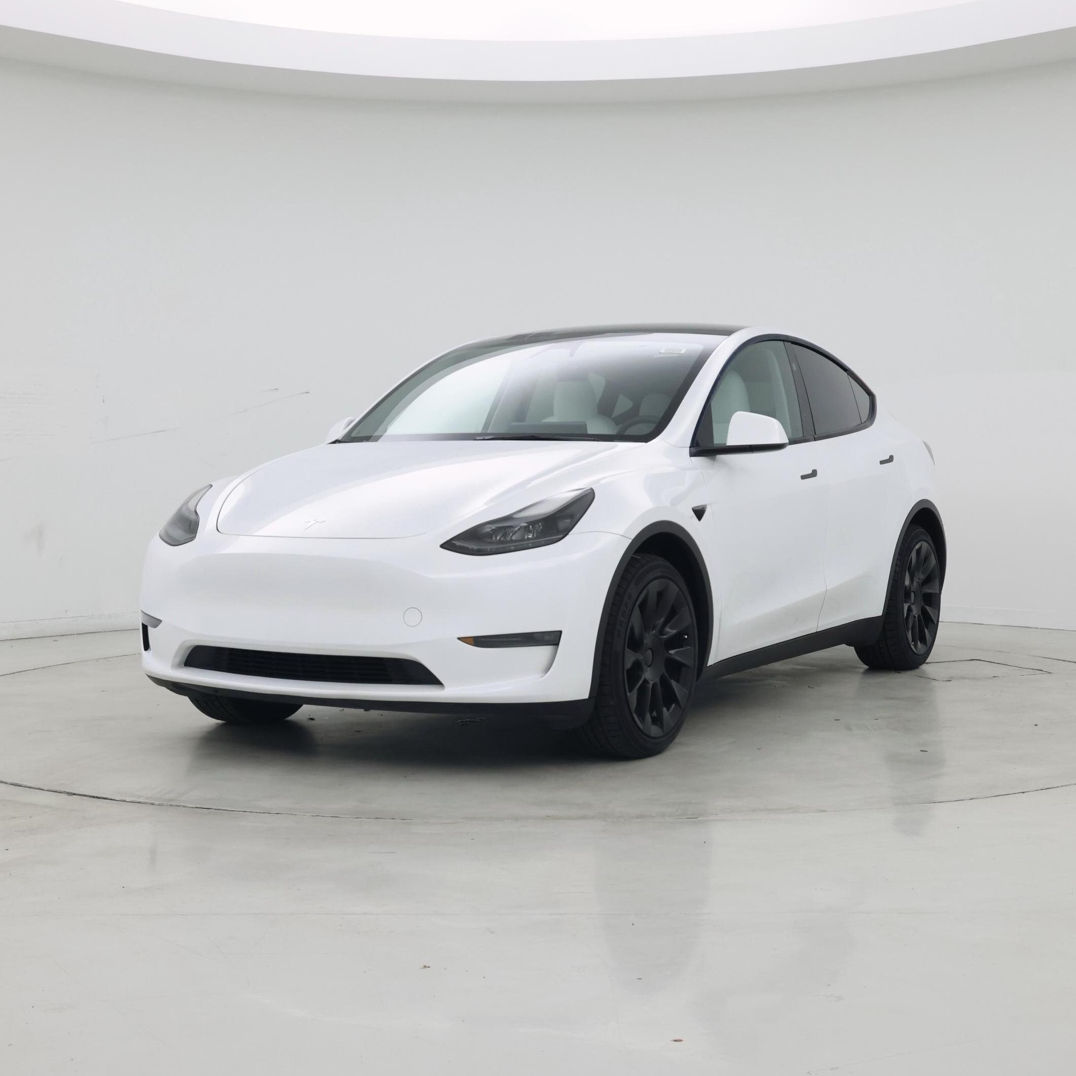 Thumbnail: 2024 Tesla Model Y - 4