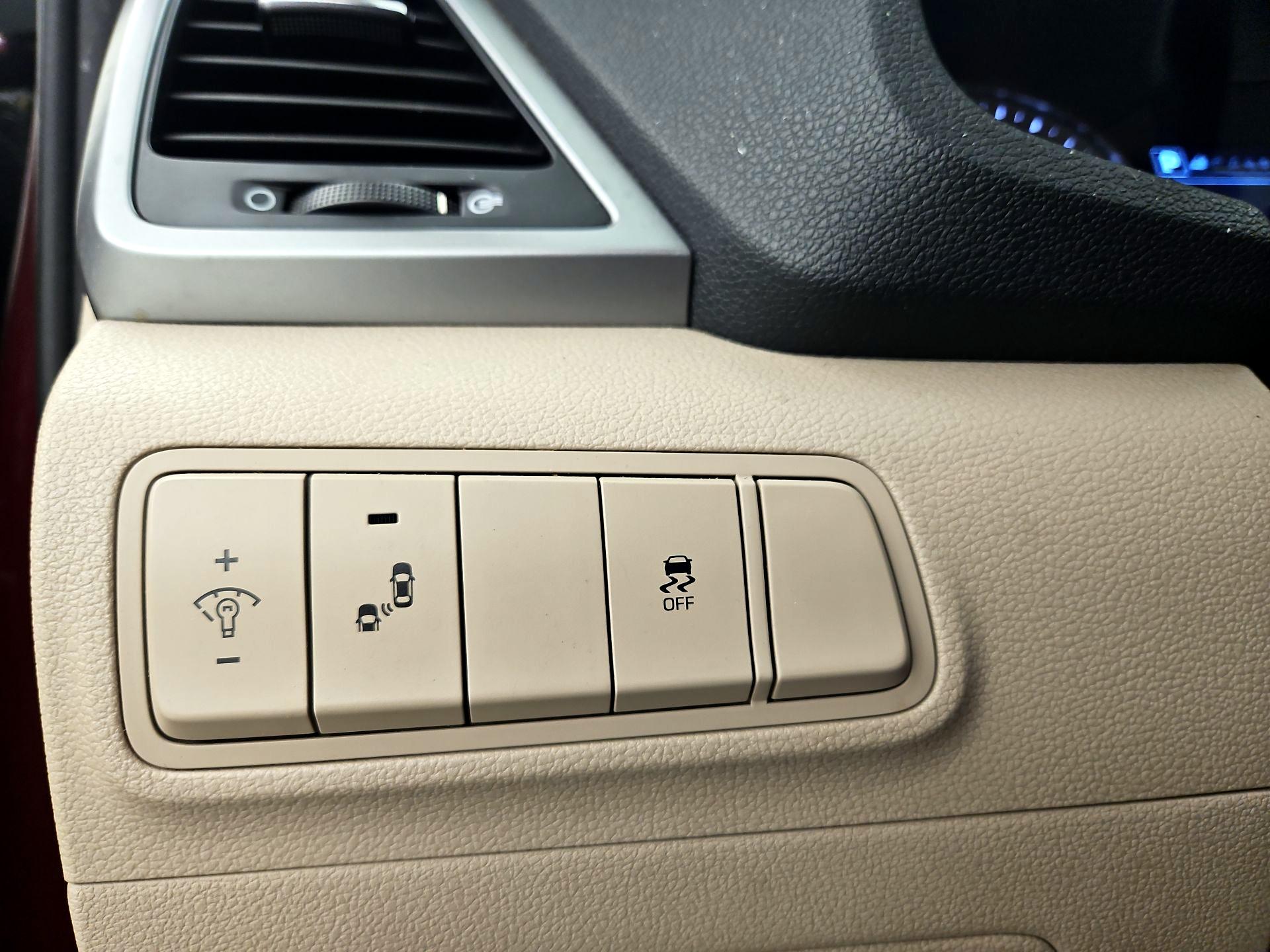 Thumbnail: 2017 Hyundai Tucson - 13