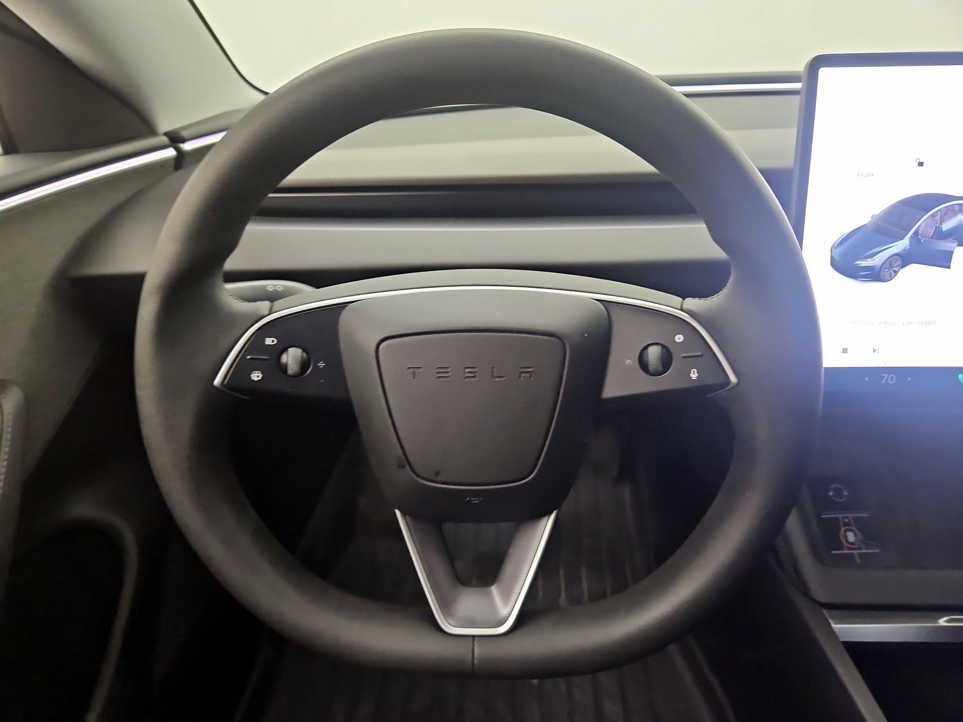 Thumbnail: 2026 Tesla Model 3 - 10
