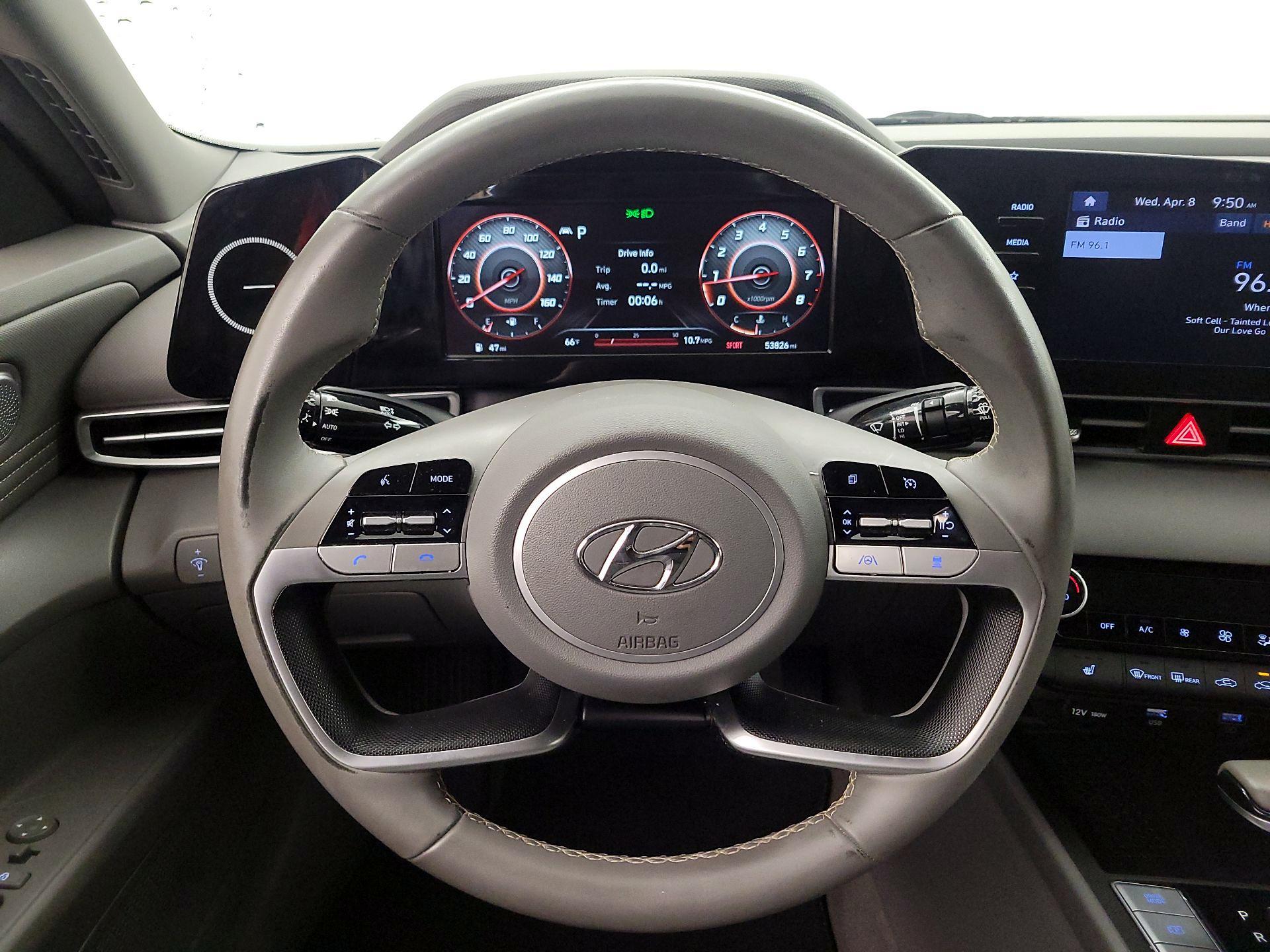 Thumbnail: 2022 Hyundai Elantra - 10