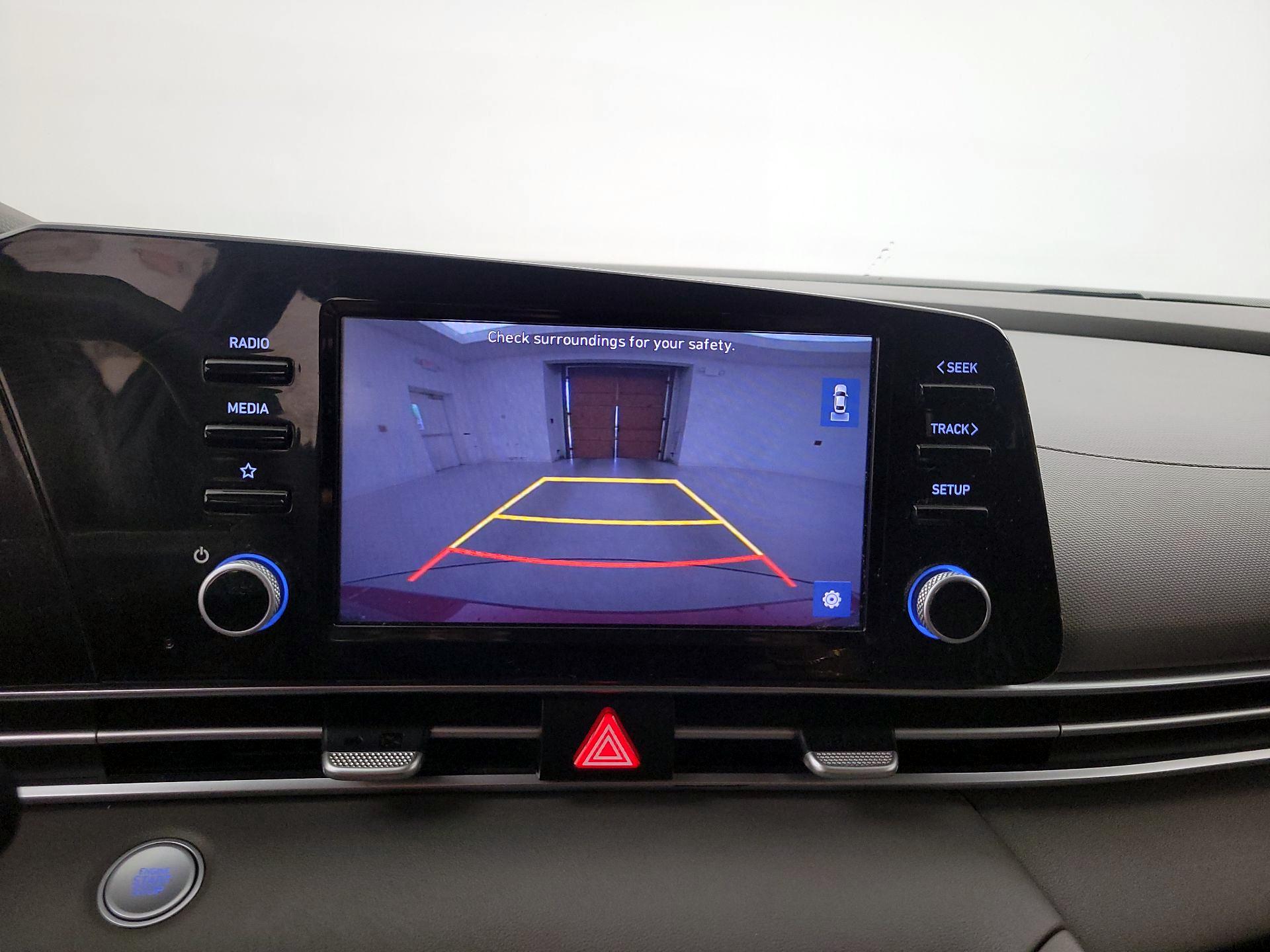 Thumbnail: 2022 Hyundai Elantra - 14