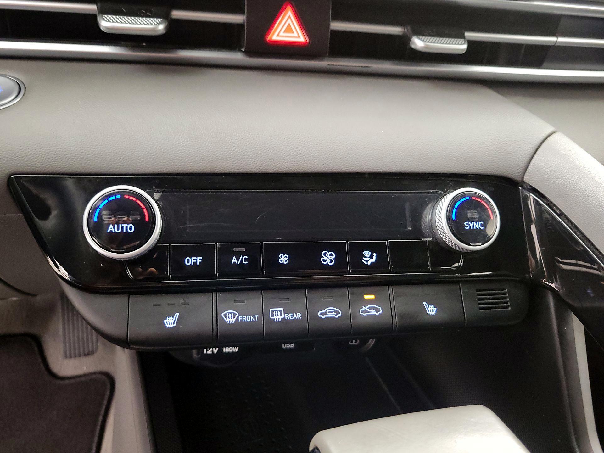 Thumbnail: 2022 Hyundai Elantra - 16