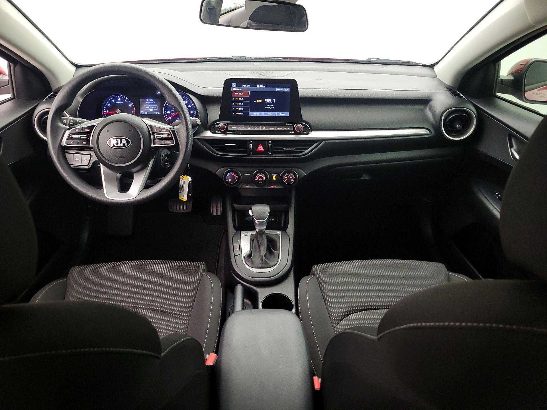 Thumbnail: 2020 Kia Forte - 9