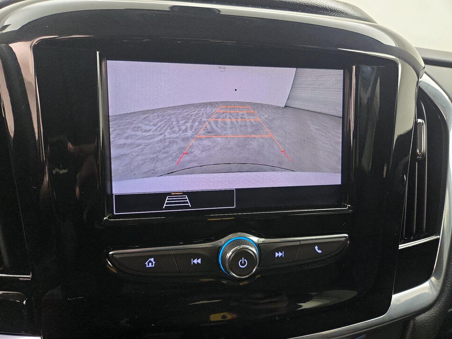 Thumbnail: 2021 Chevrolet Traverse - 14