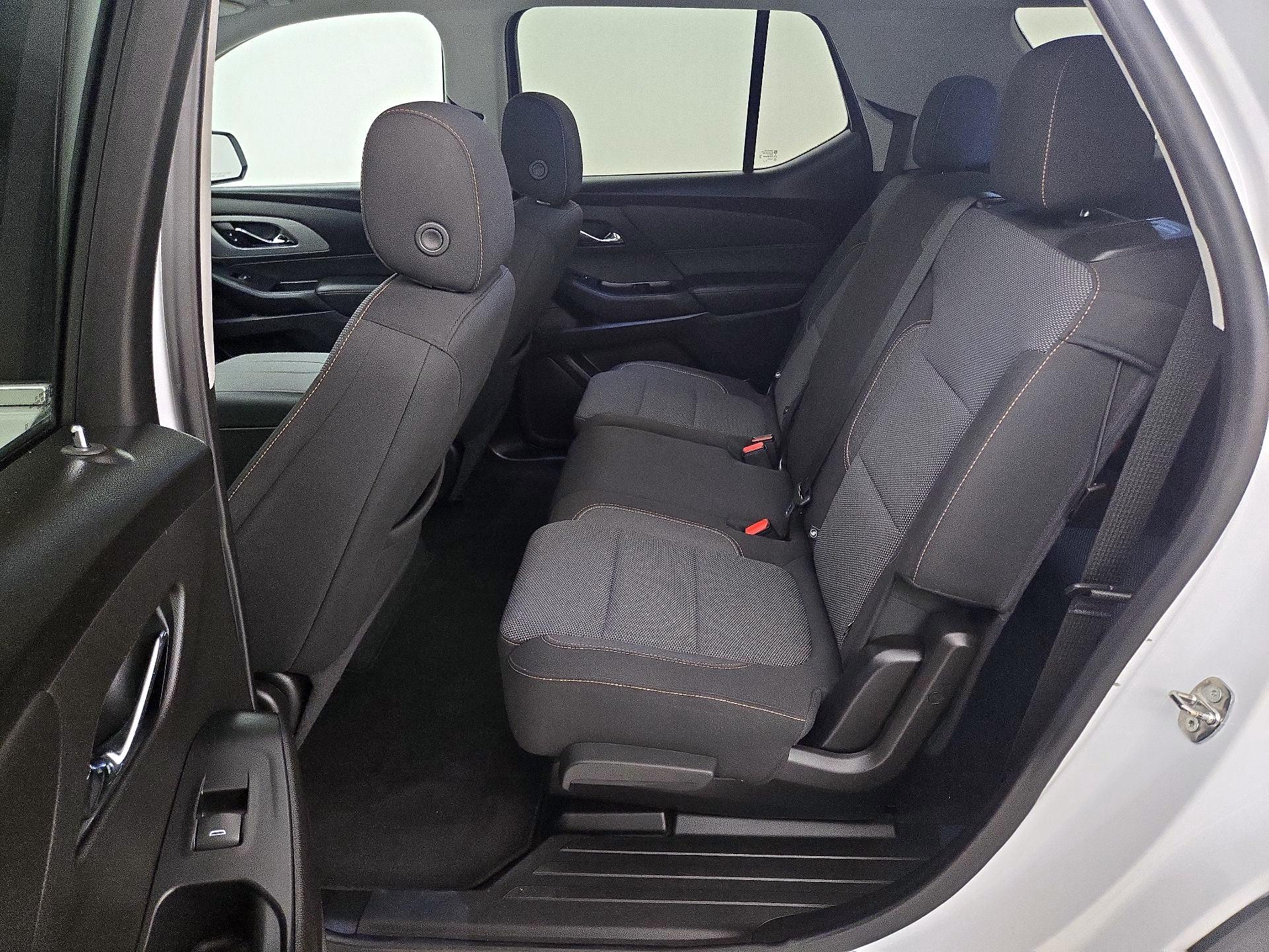 Thumbnail: 2021 Chevrolet Traverse - 19