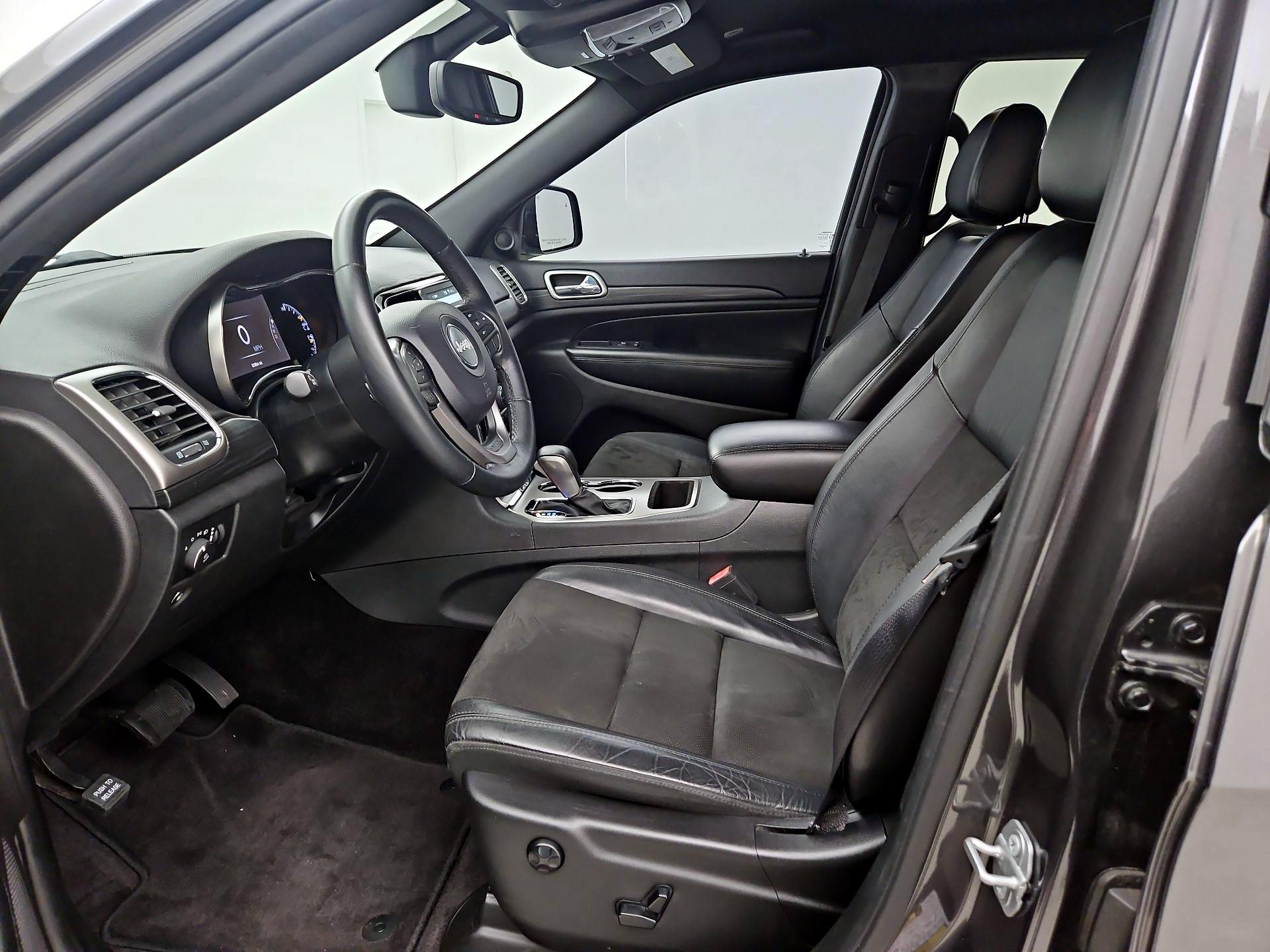 Thumbnail: 2019 Jeep Grand Cherokee - 11