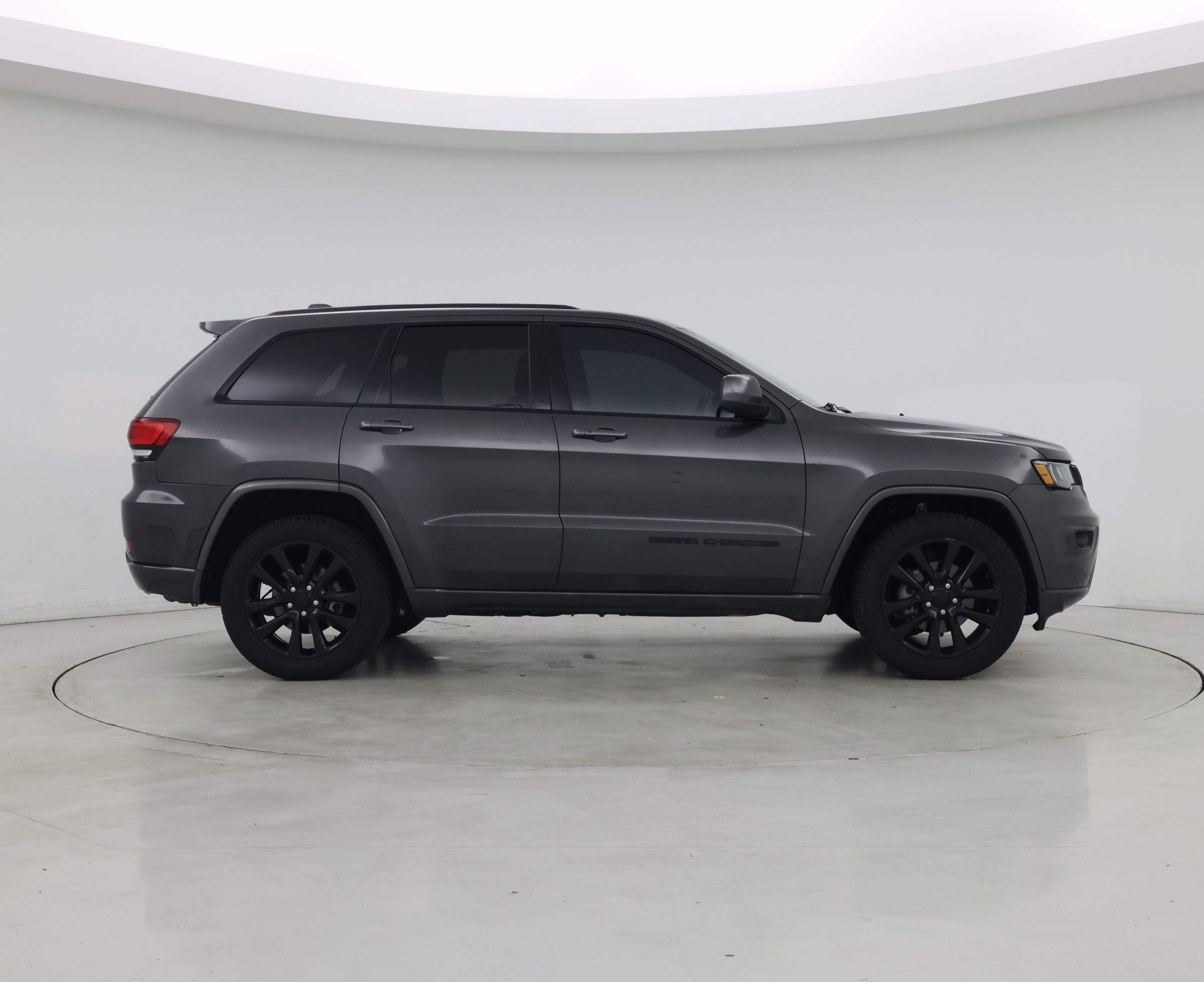 Thumbnail: 2019 Jeep Grand Cherokee - 7