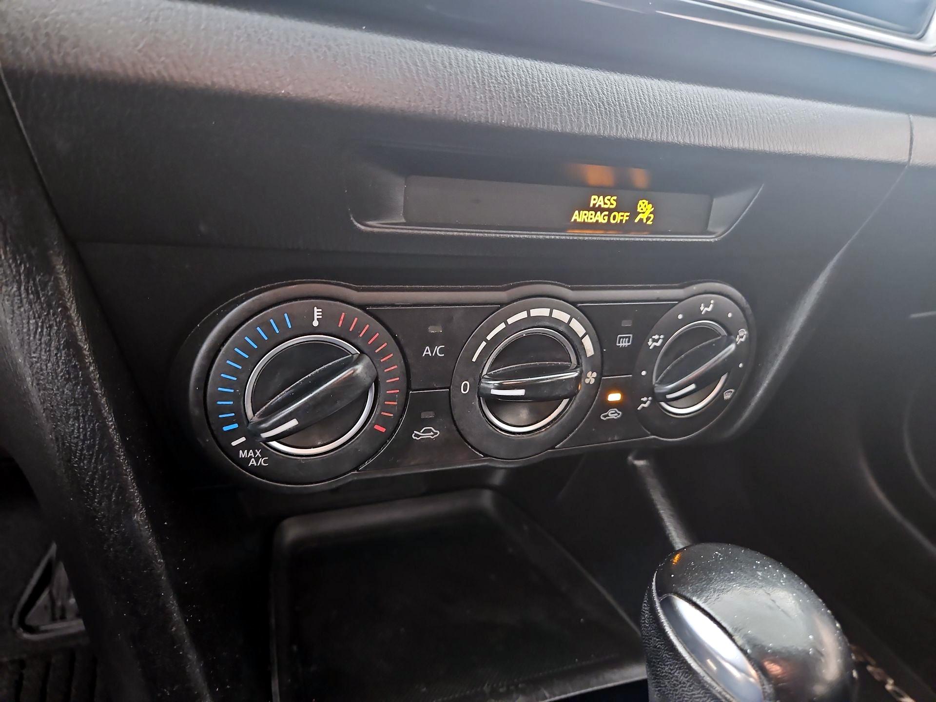 Thumbnail: 2015 Mazda Mazda3 - 17