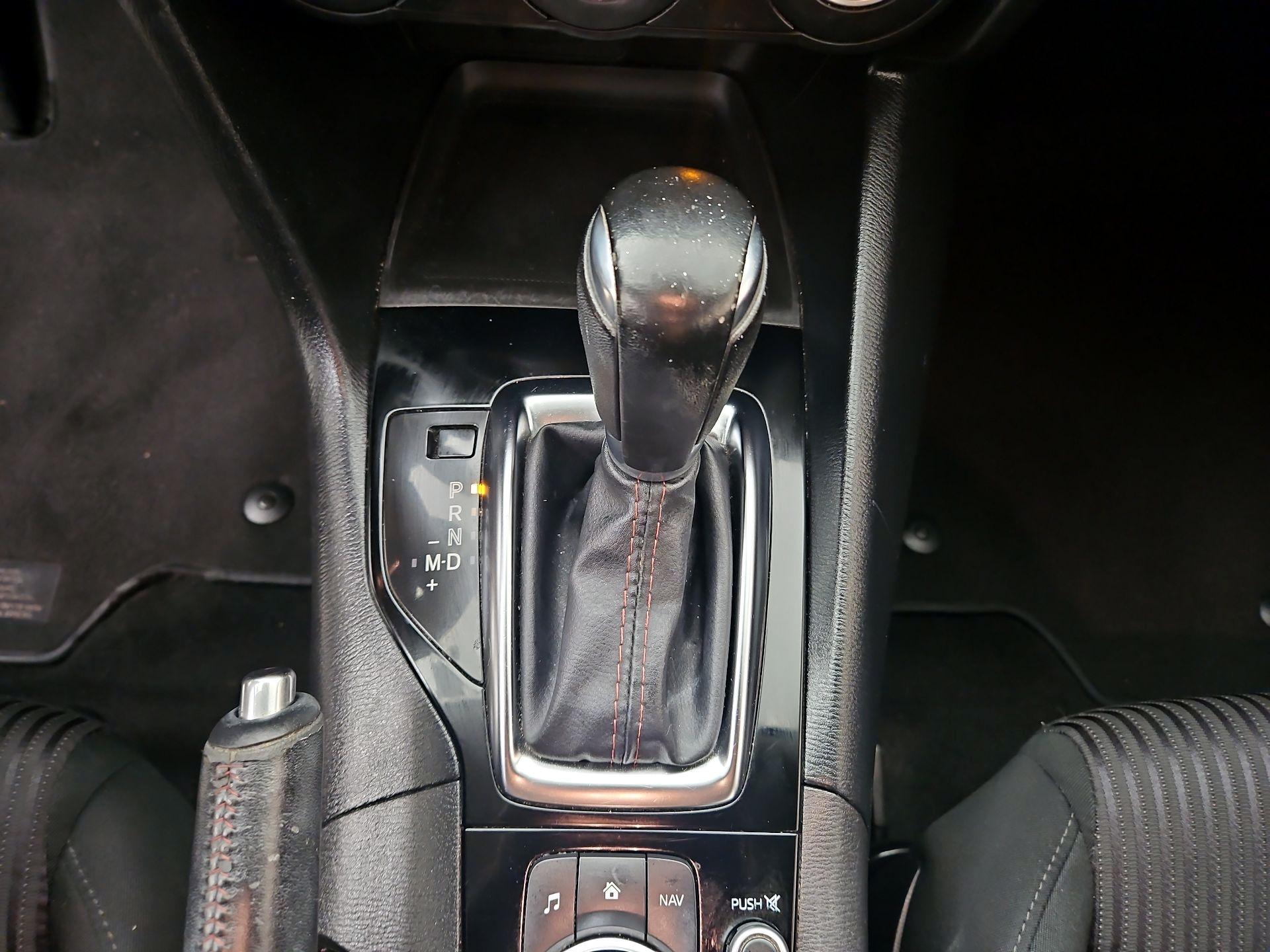 Thumbnail: 2015 Mazda Mazda3 - 18