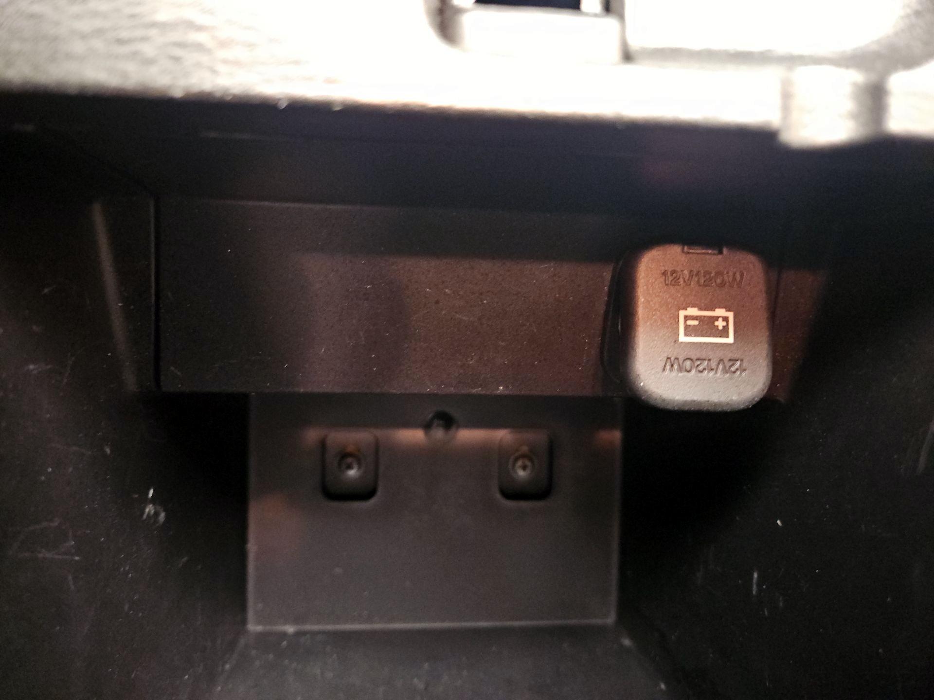 Thumbnail: 2015 Mazda Mazda3 - 19