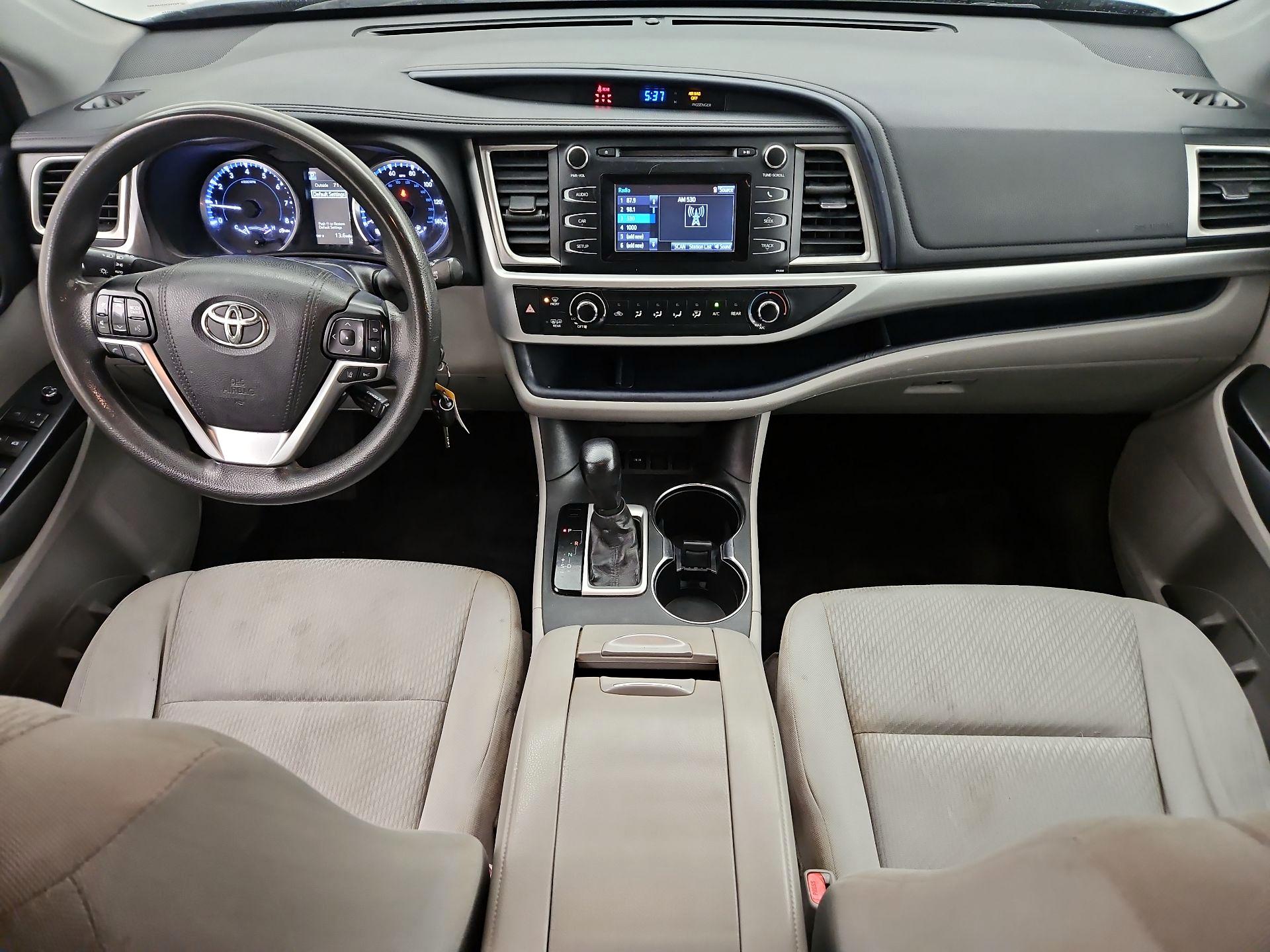 Thumbnail: 2017 Toyota Highlander - 9