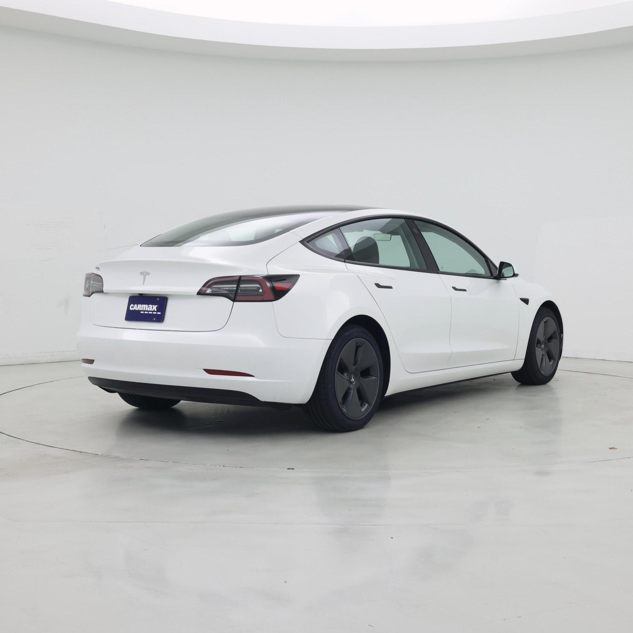 Thumbnail: 2023 Tesla Model 3 - 8