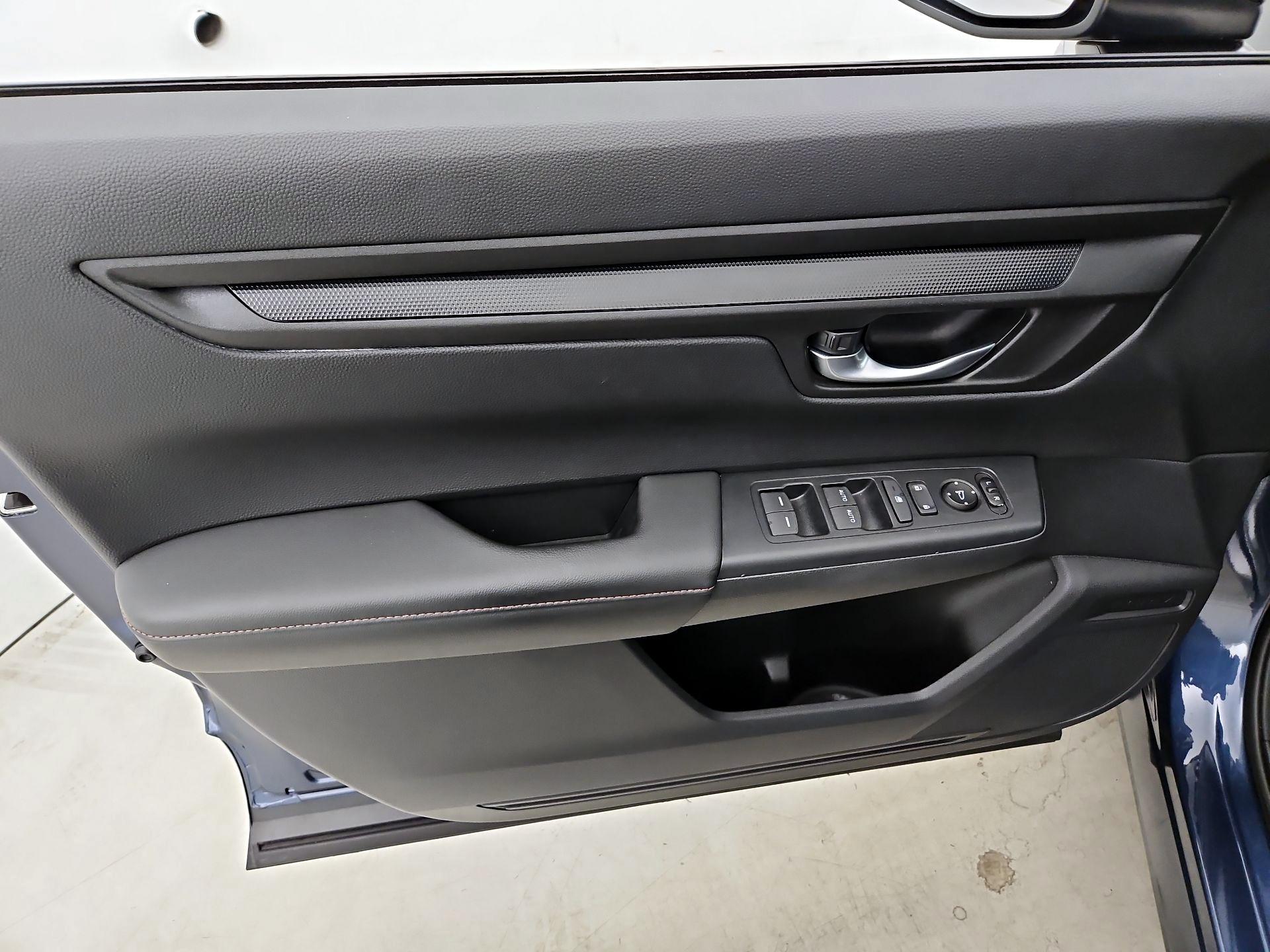 Thumbnail: 2023 Honda CR-V - 12