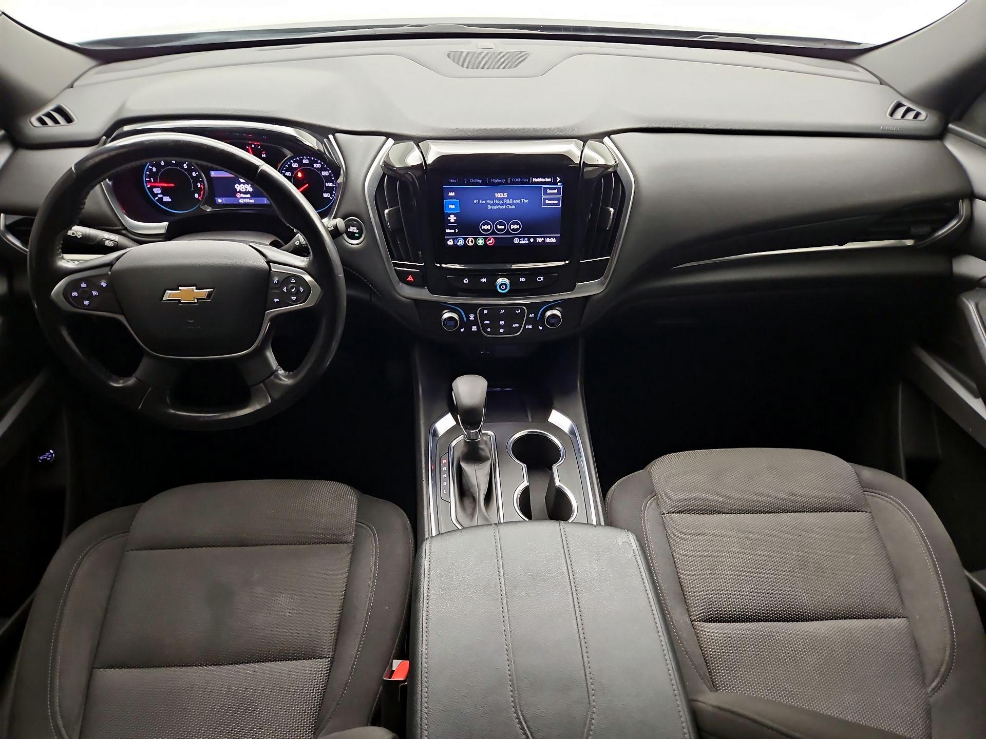 Thumbnail: 2022 Chevrolet Traverse - 9