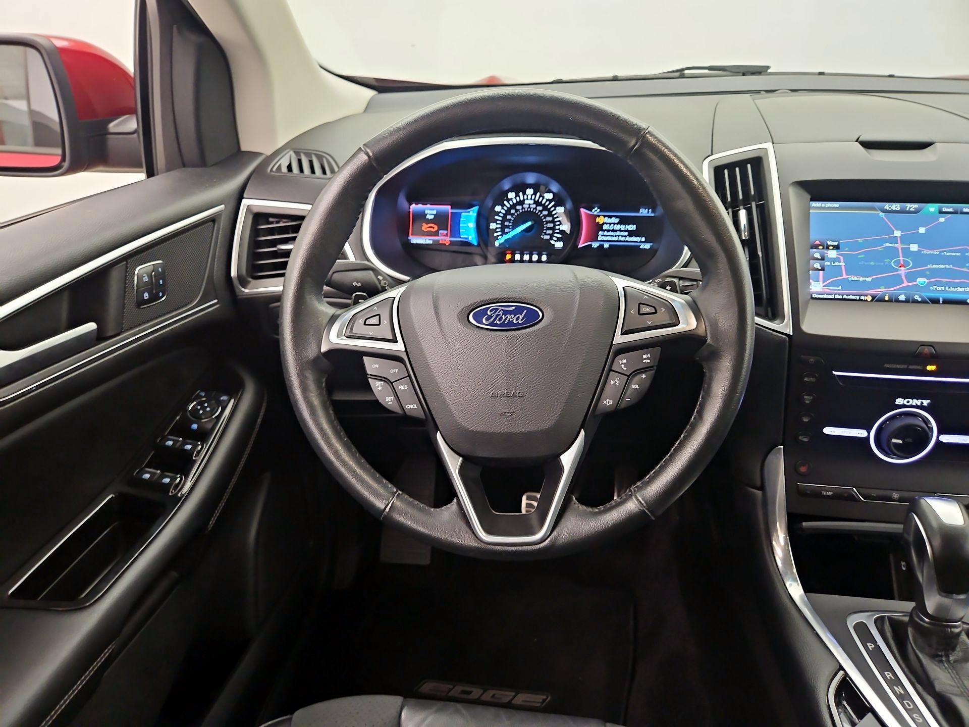 Thumbnail: 2015 Ford Edge - 10