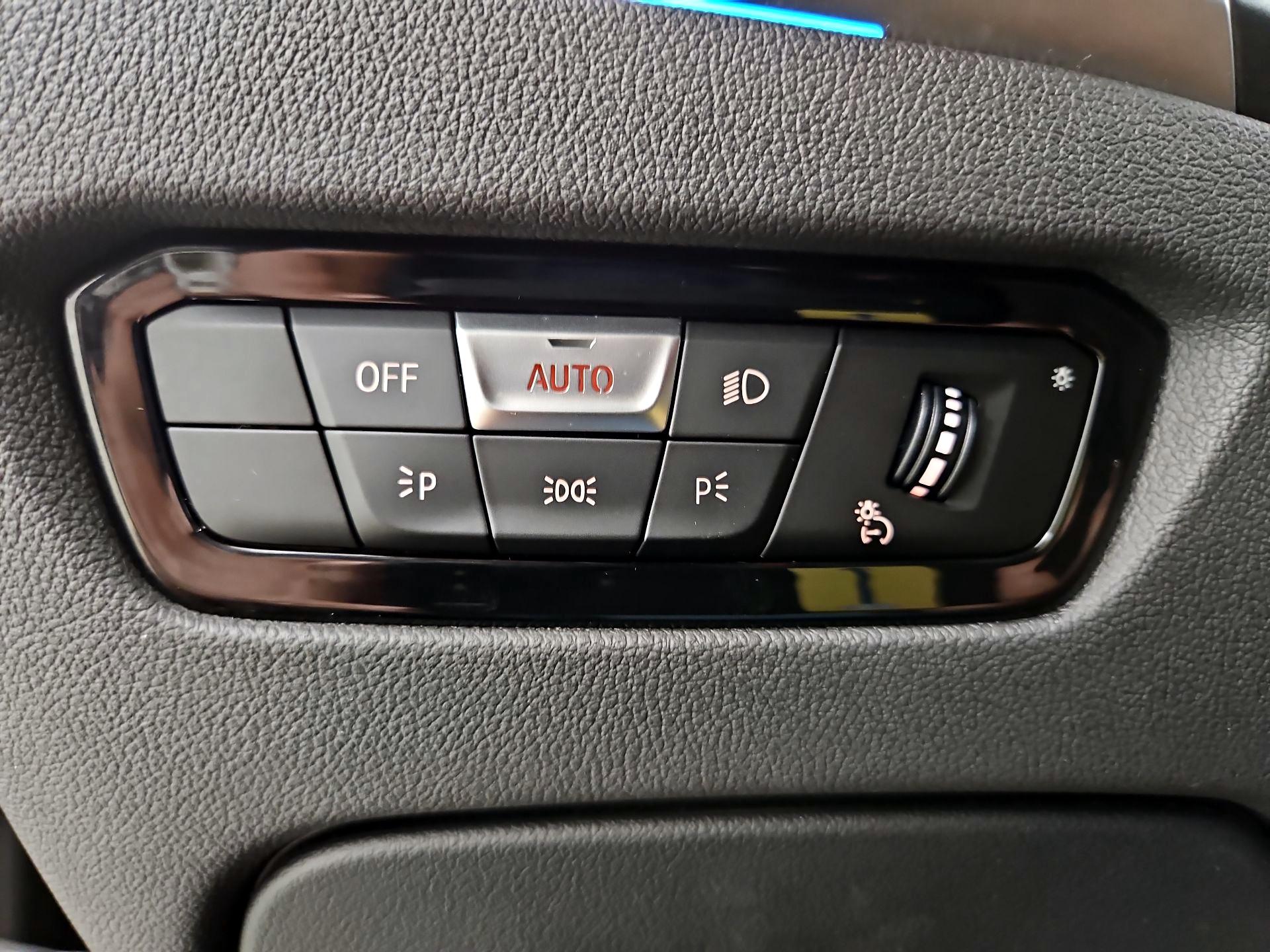 Thumbnail: 2023 BMW M3 - 13