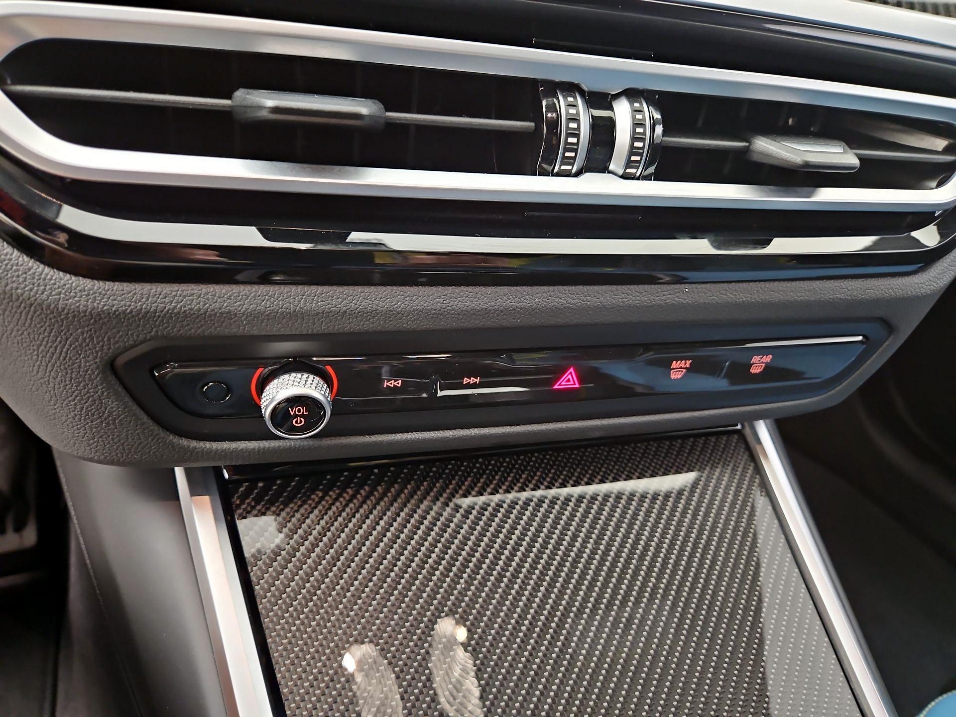 Thumbnail: 2023 BMW M3 - 17