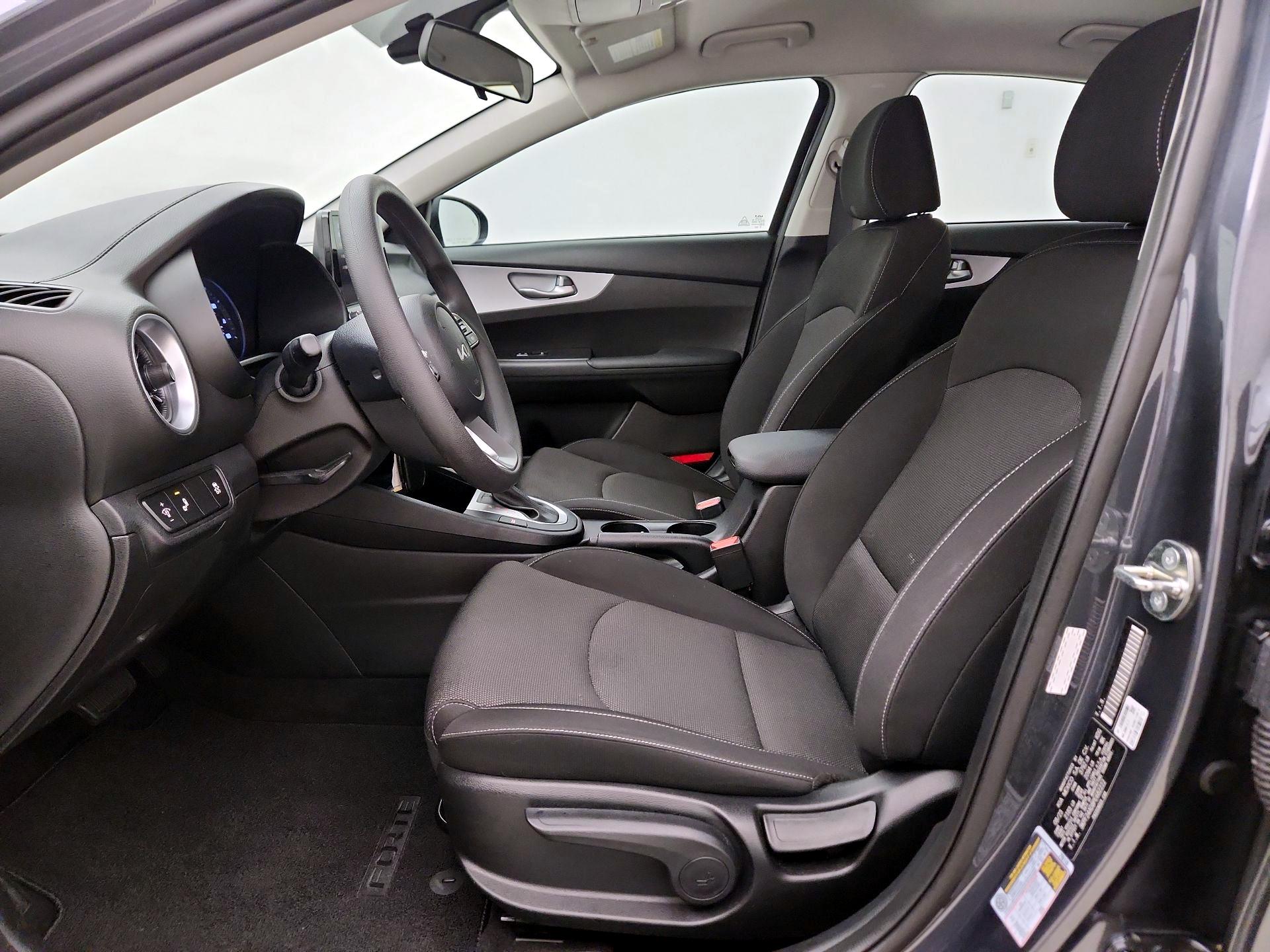 Thumbnail: 2023 Kia Forte - 11