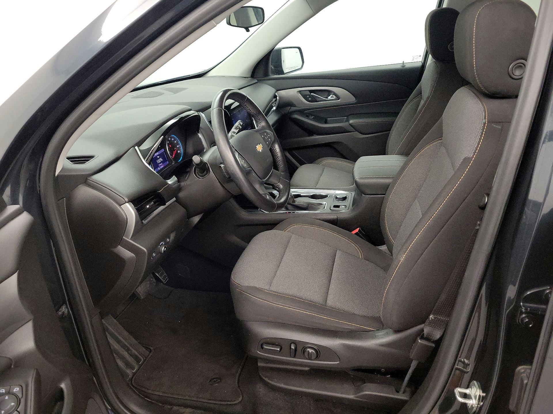 Thumbnail: 2021 Chevrolet Traverse - 11