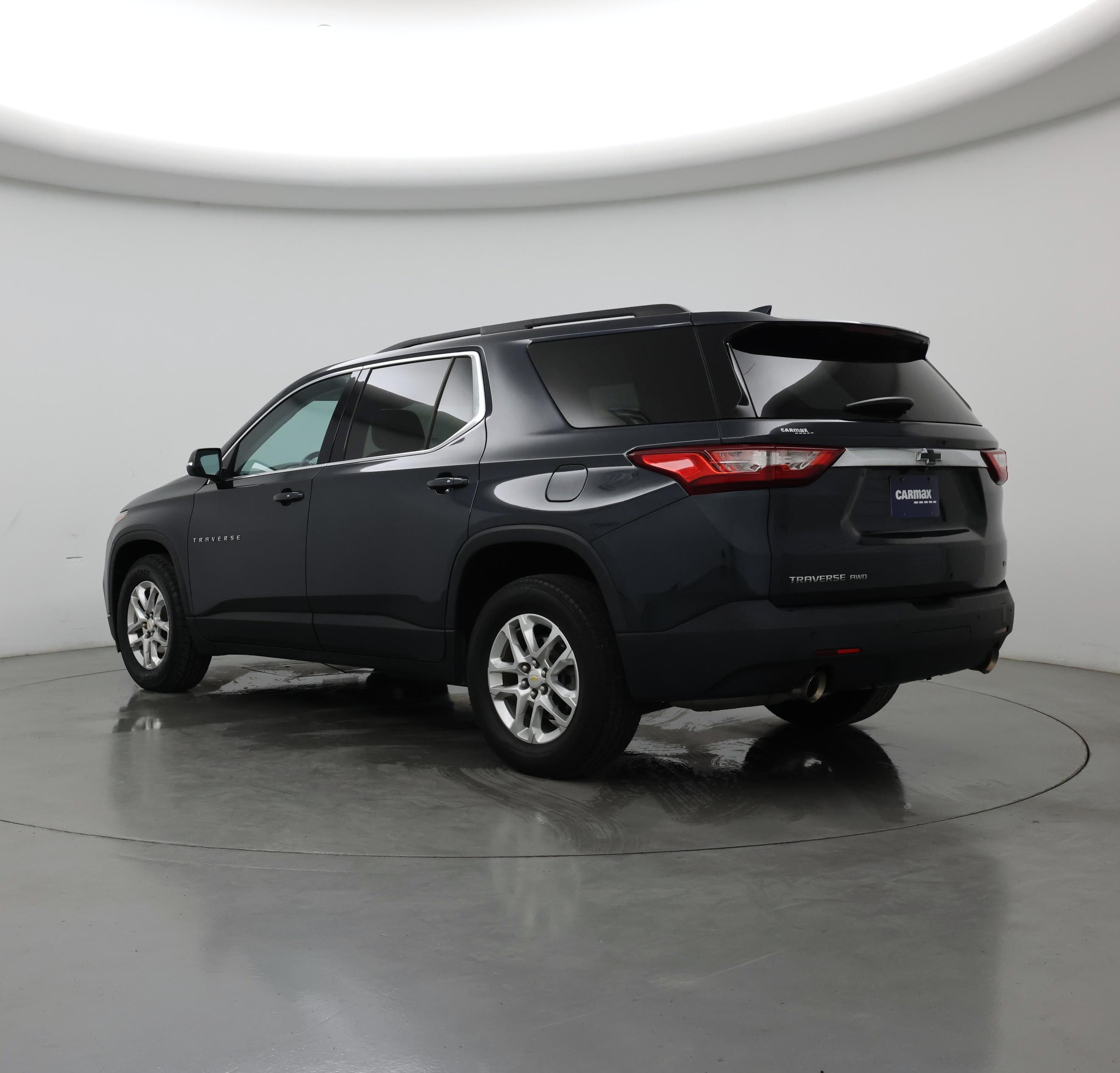 Thumbnail: 2021 Chevrolet Traverse - 2