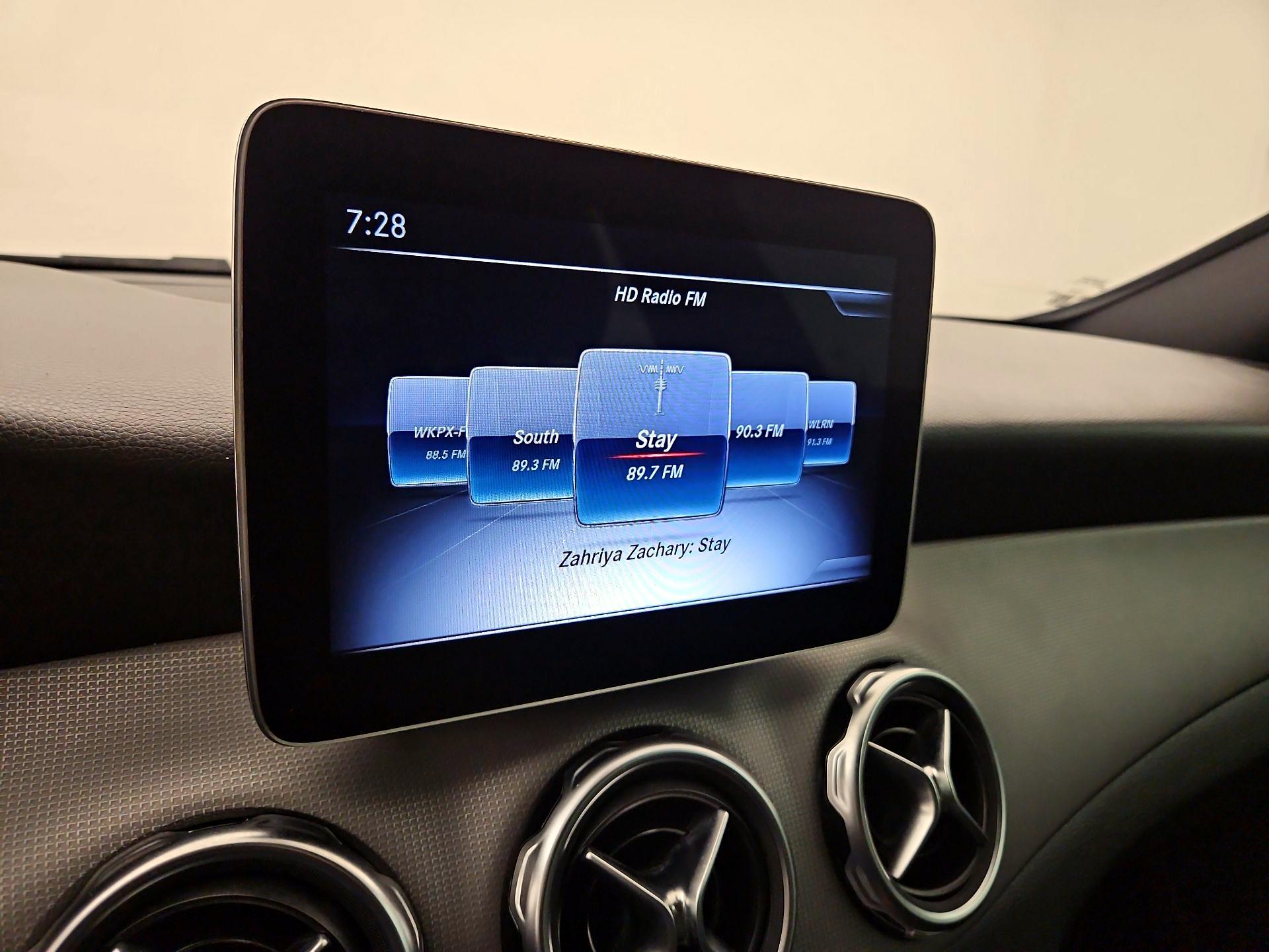 Thumbnail: 2020 Mercedes-Benz GLA - 15