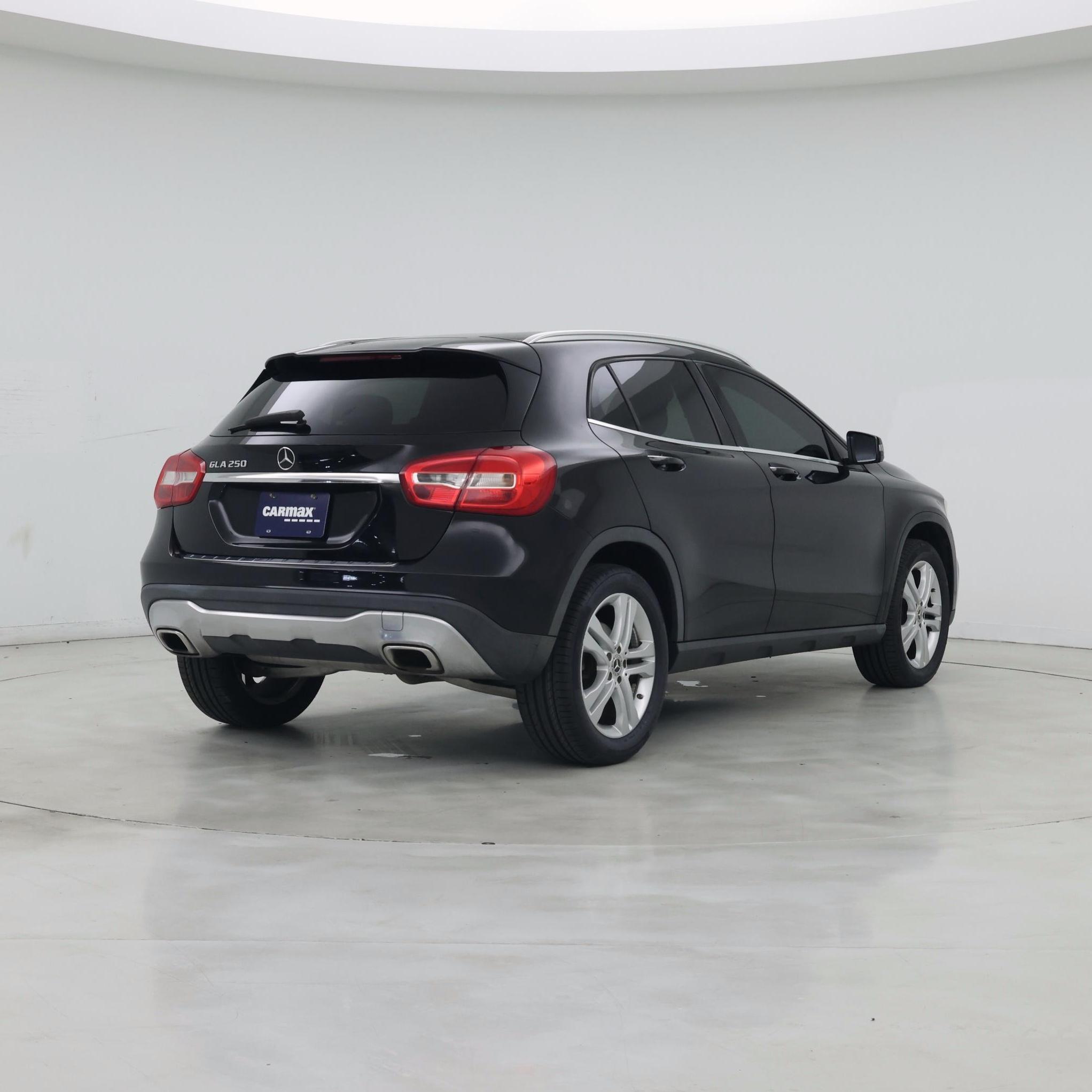 Thumbnail: 2020 Mercedes-Benz GLA - 8