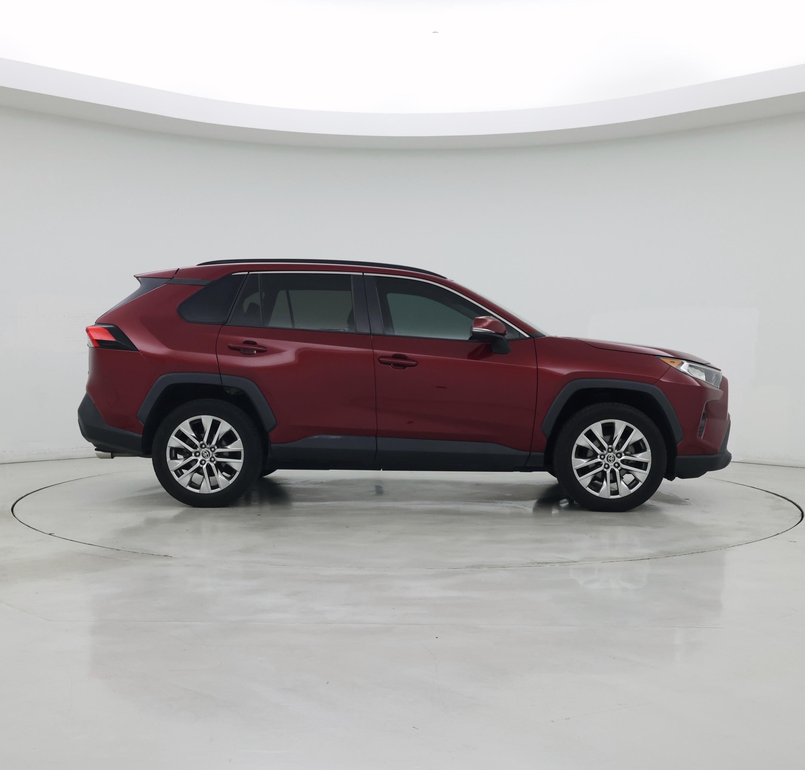 Thumbnail: 2021 Toyota RAV4 - 7