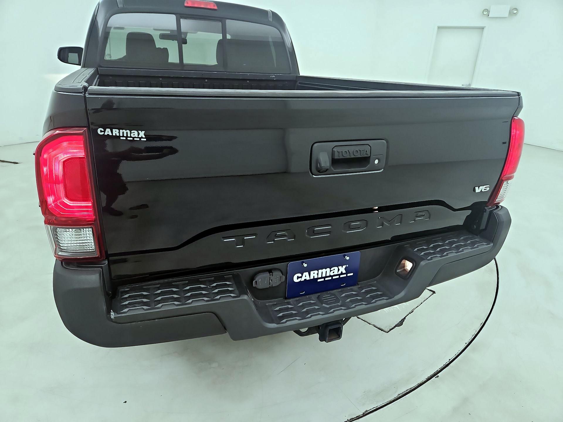 Thumbnail: 2019 Toyota Tacoma - 19