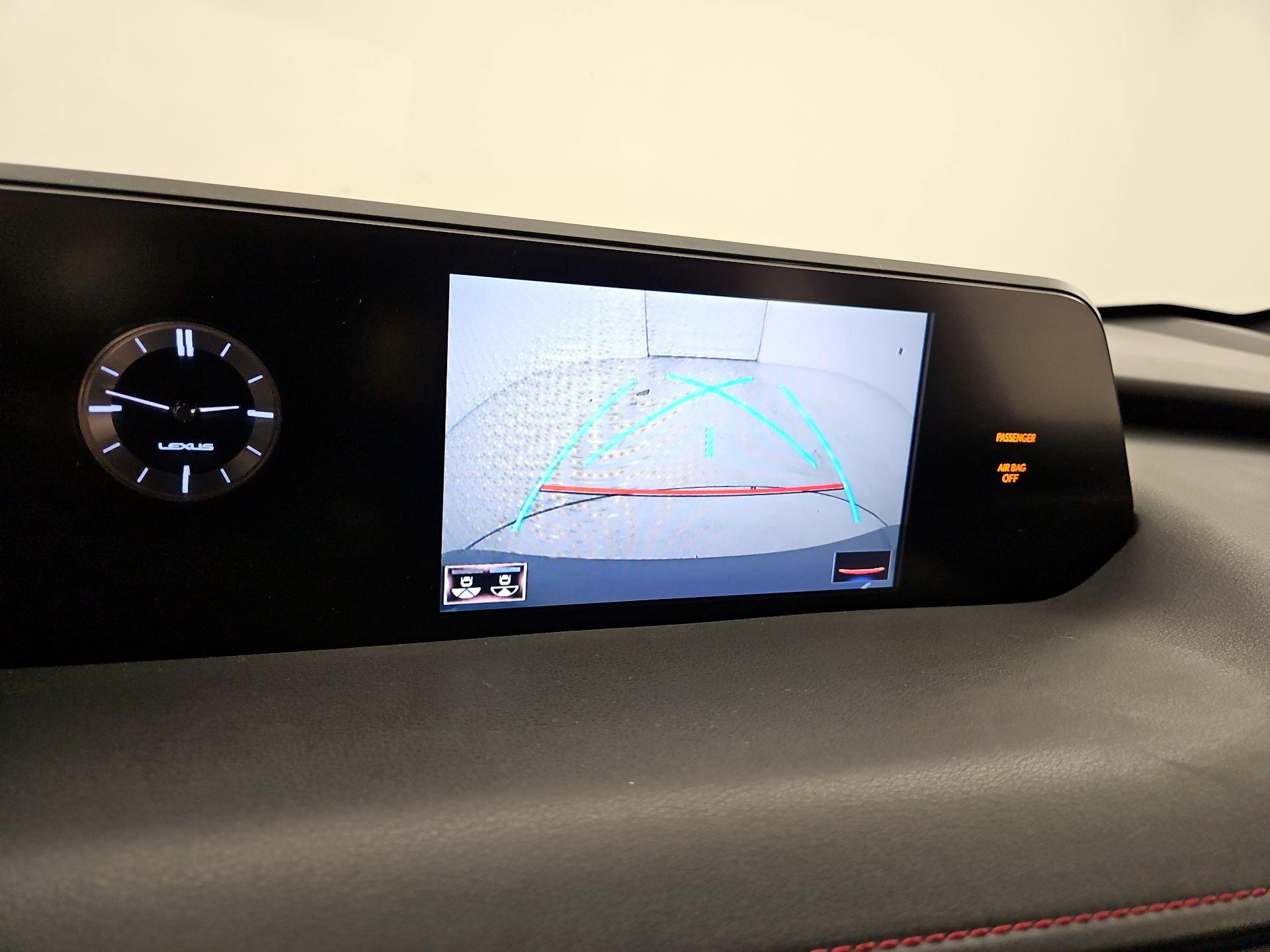 Thumbnail: 2021 Lexus UX - 14