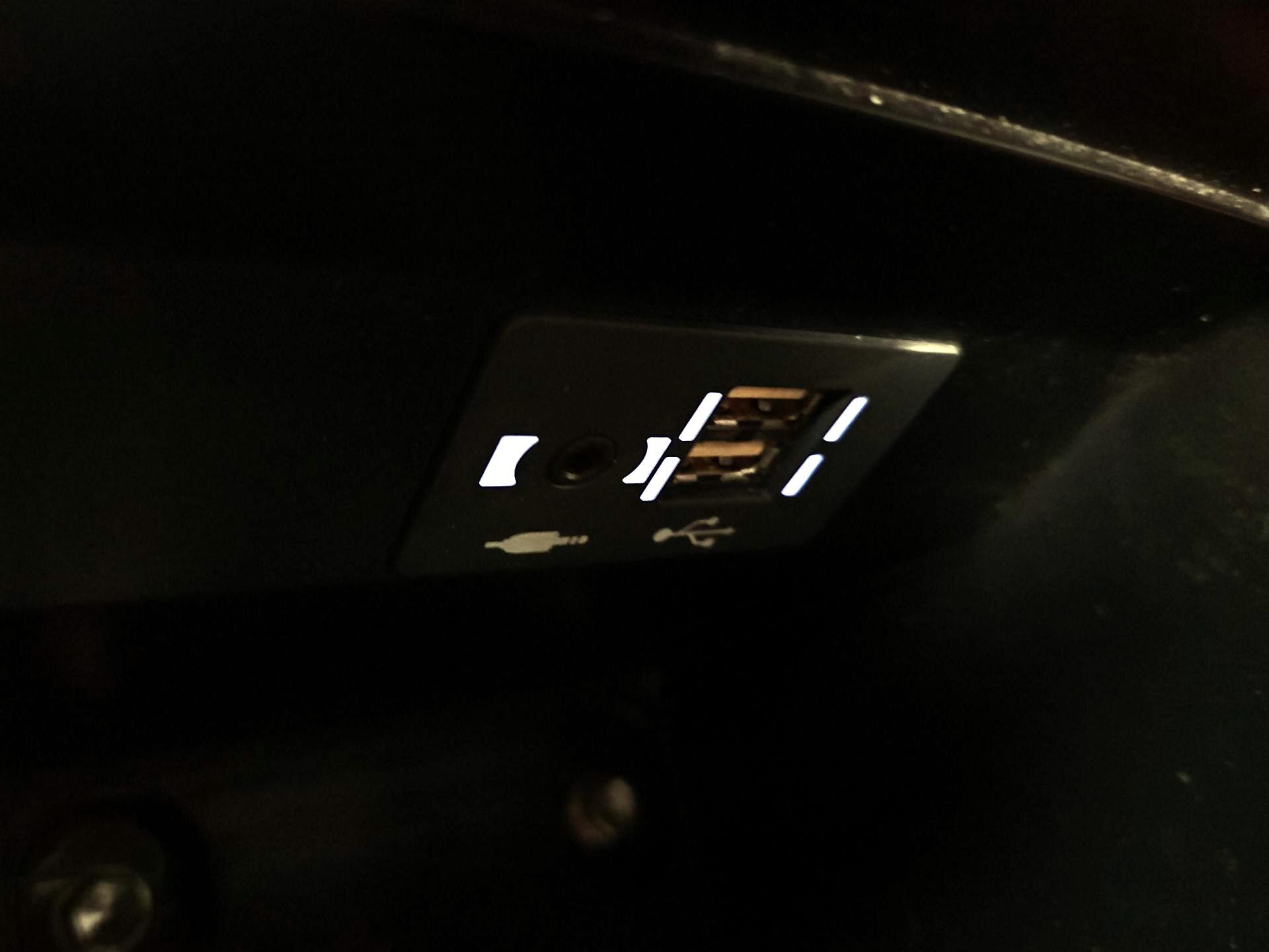 Thumbnail: 2021 Lexus UX - 18